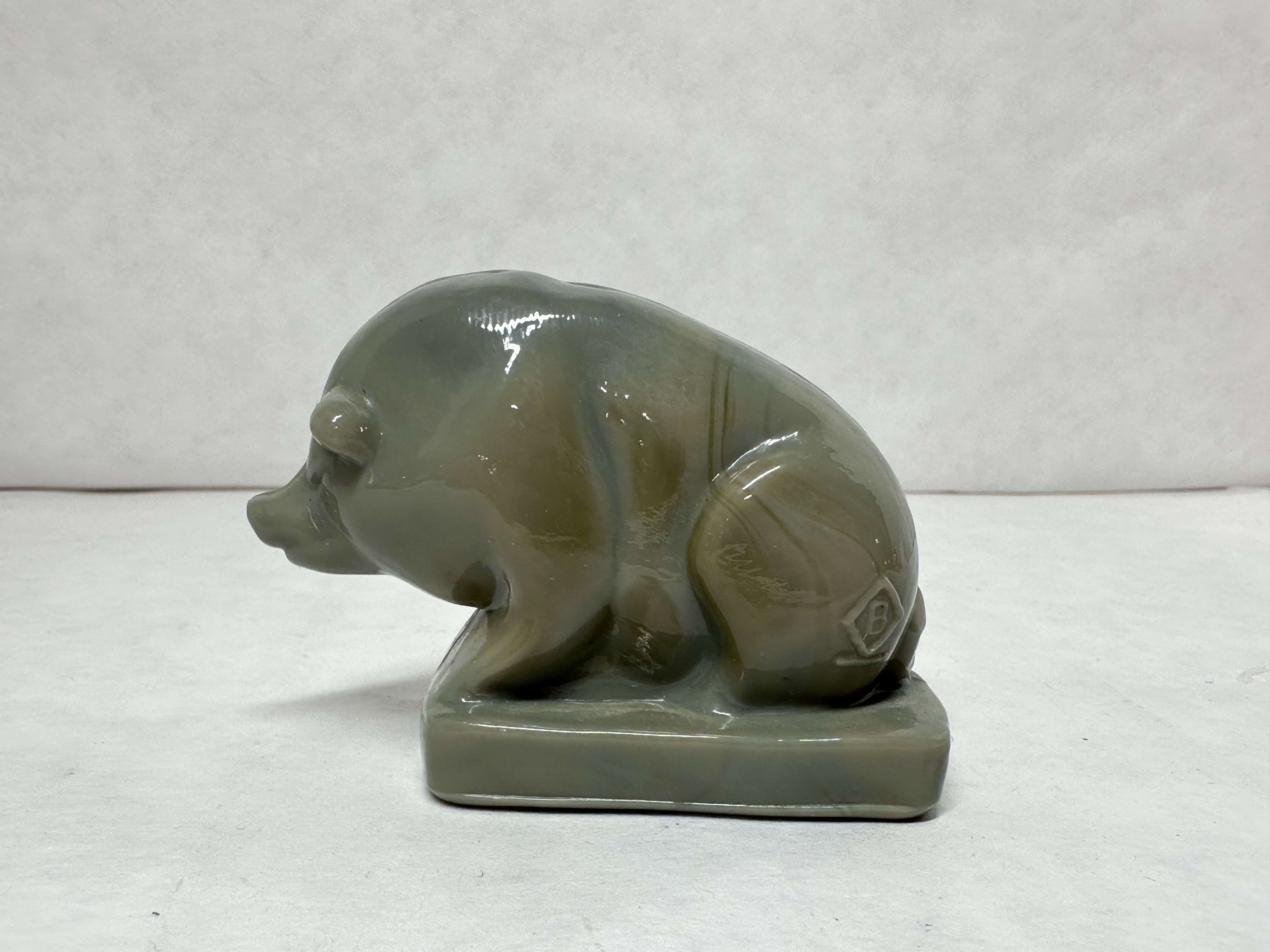 BOYD SUEE THE PIG MARBLED SLAG GLASS