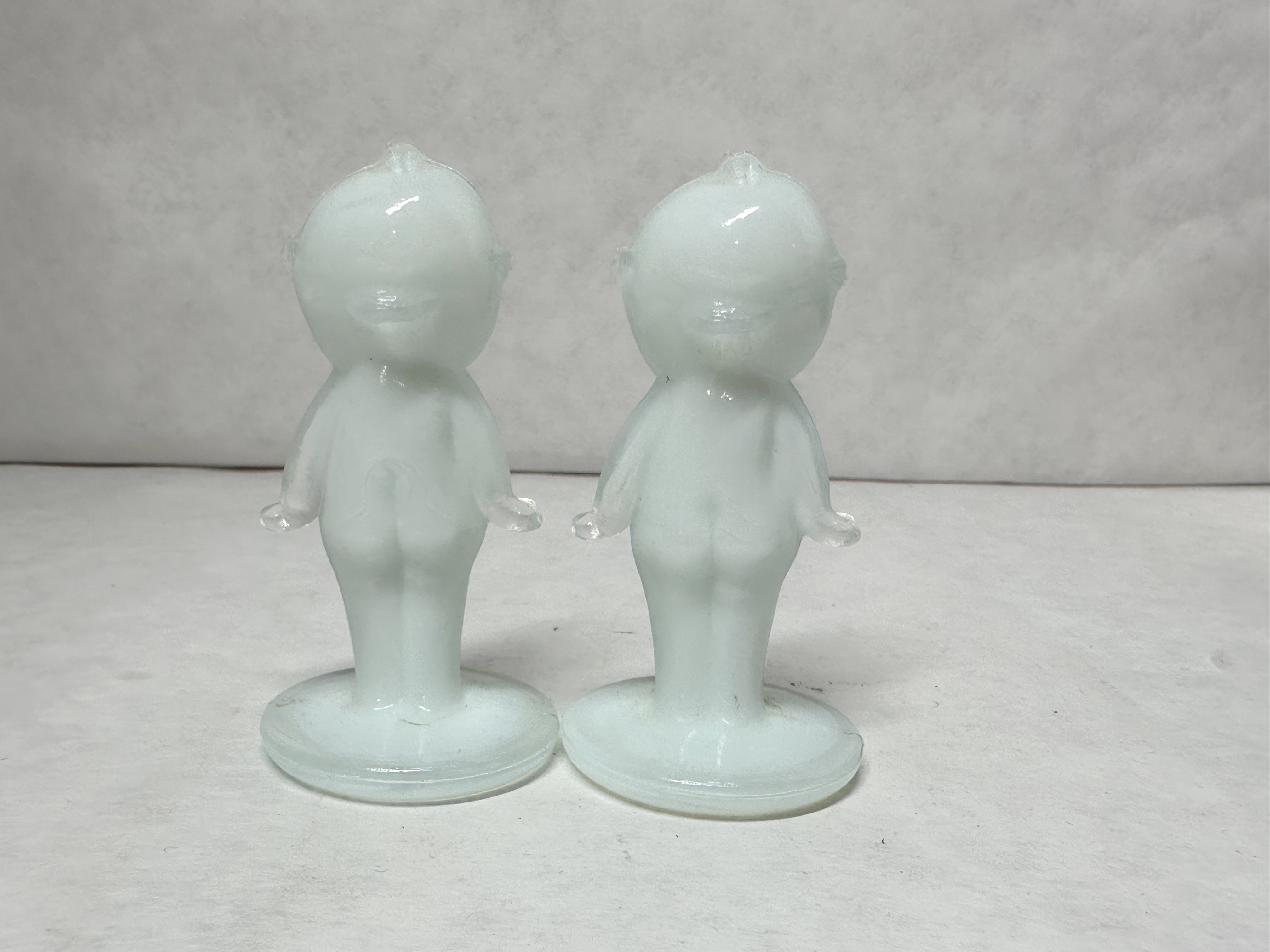 BOYD MARSHMALLOW GLASS KEWPIE PAIR 1997