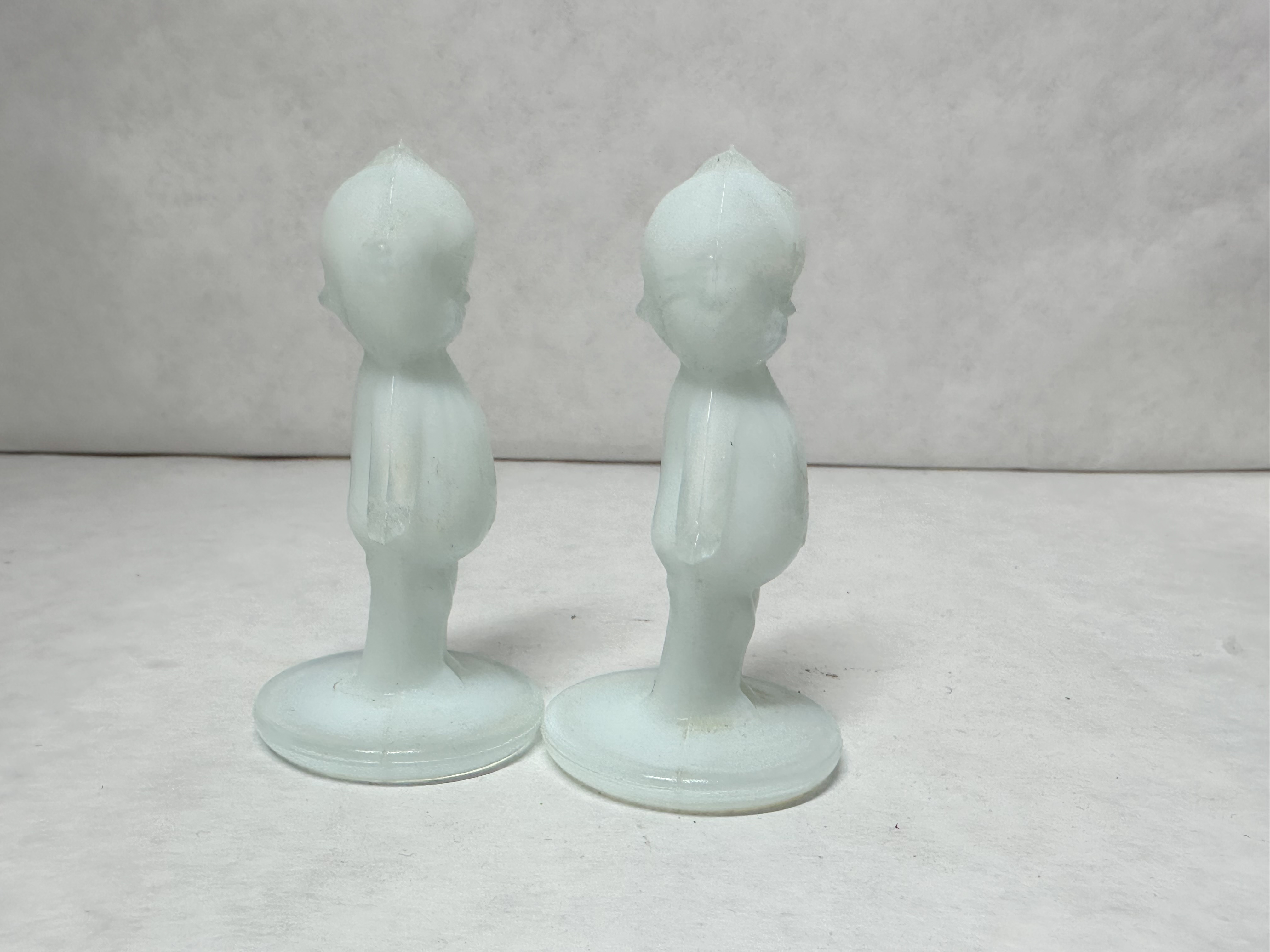 BOYD MARSHMALLOW GLASS KEWPIE PAIR 1997
