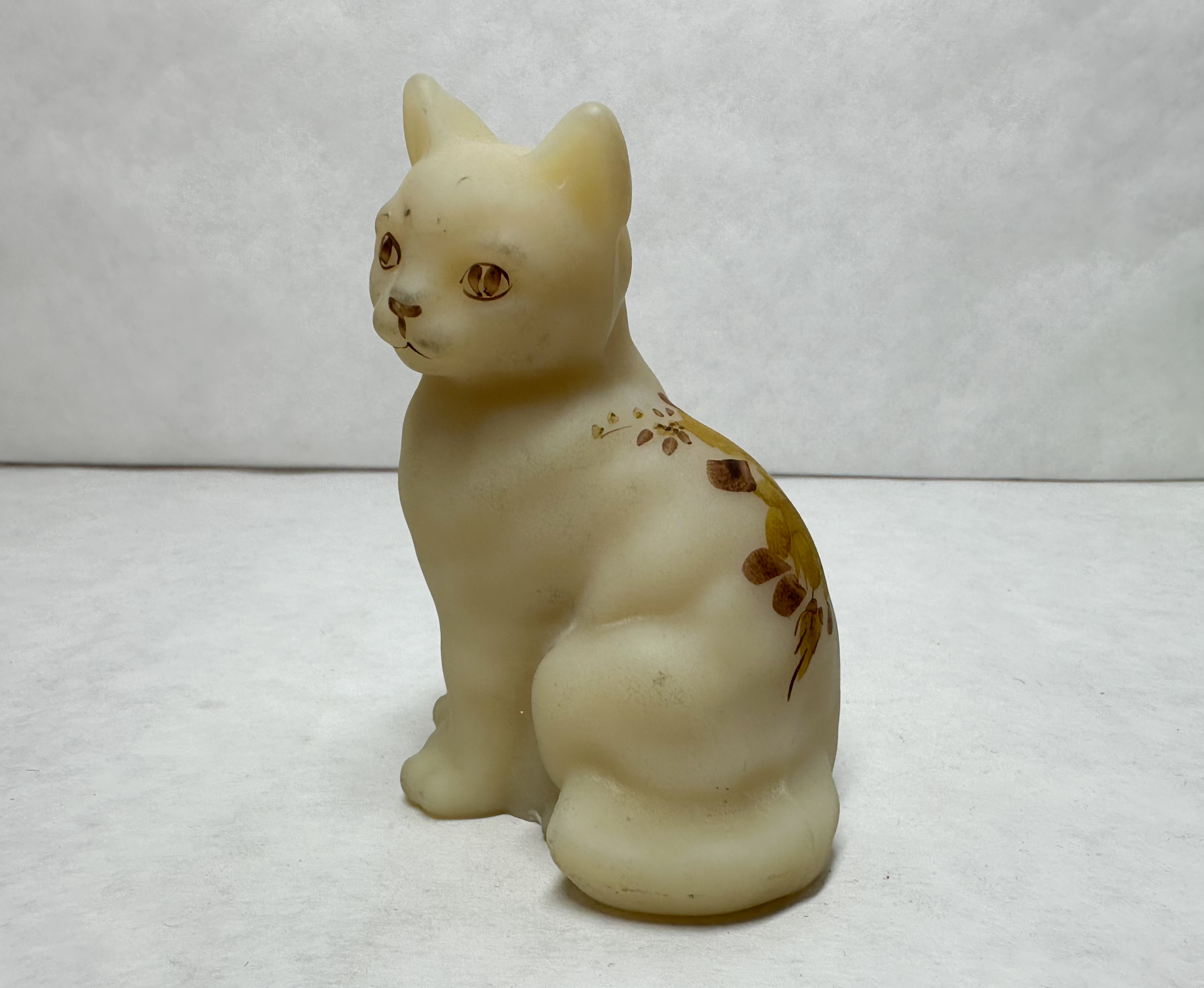 FENTON CUSTARD SATIN CAT FIGURINE
