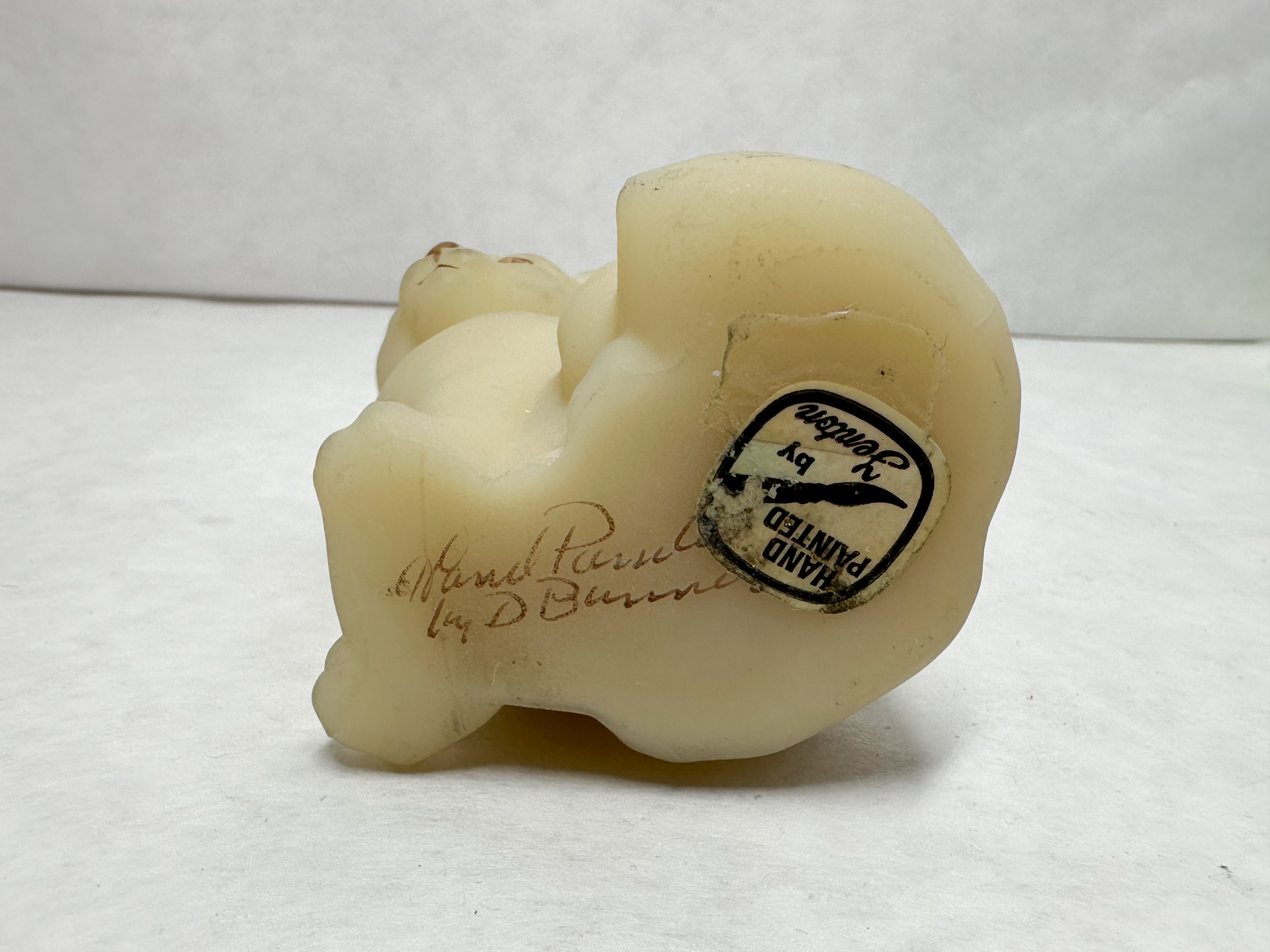FENTON CUSTARD SATIN CAT FIGURINE