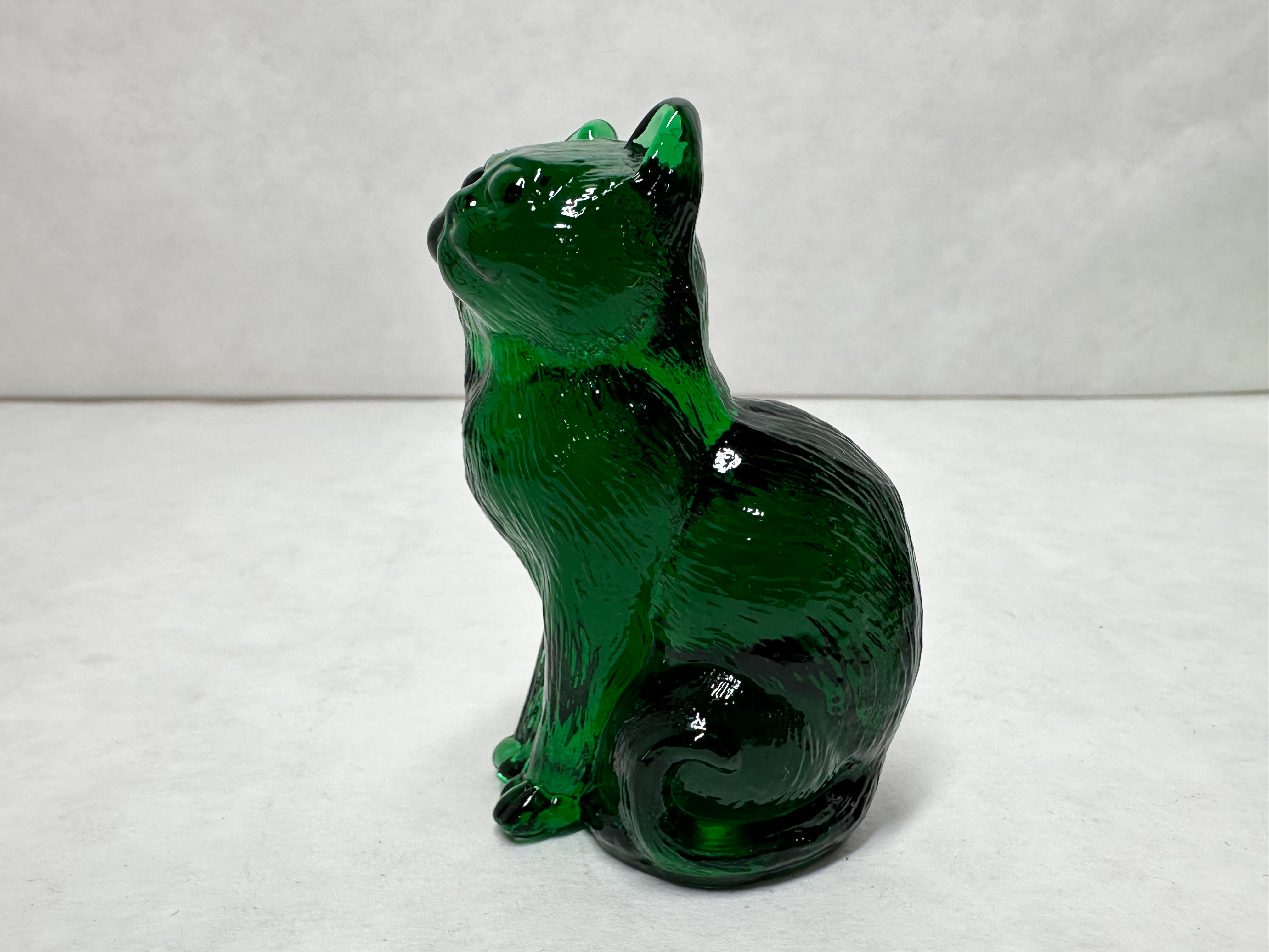 MOSSER SITTING CAT EMERALD GREEN