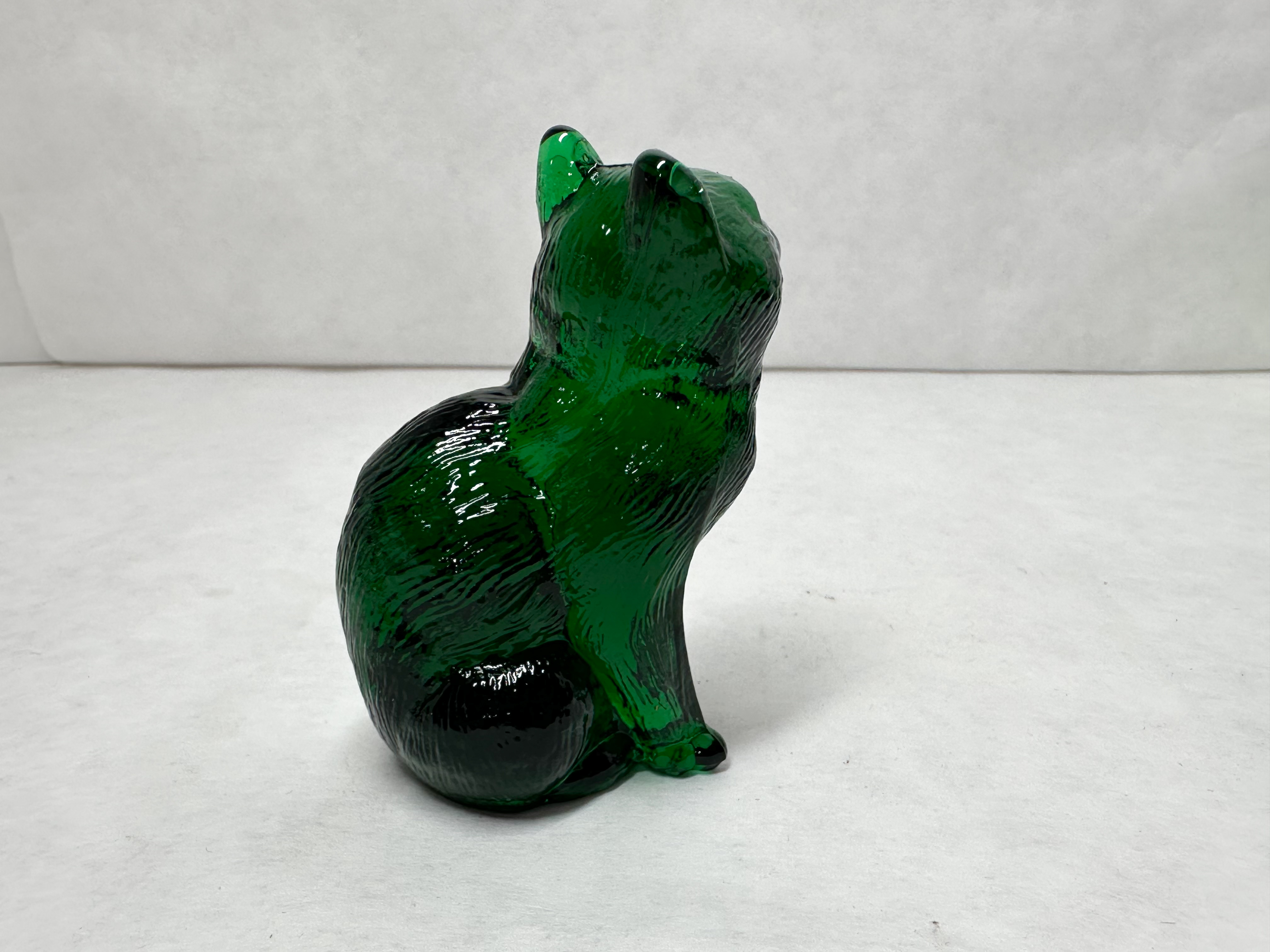 MOSSER SITTING CAT EMERALD GREEN