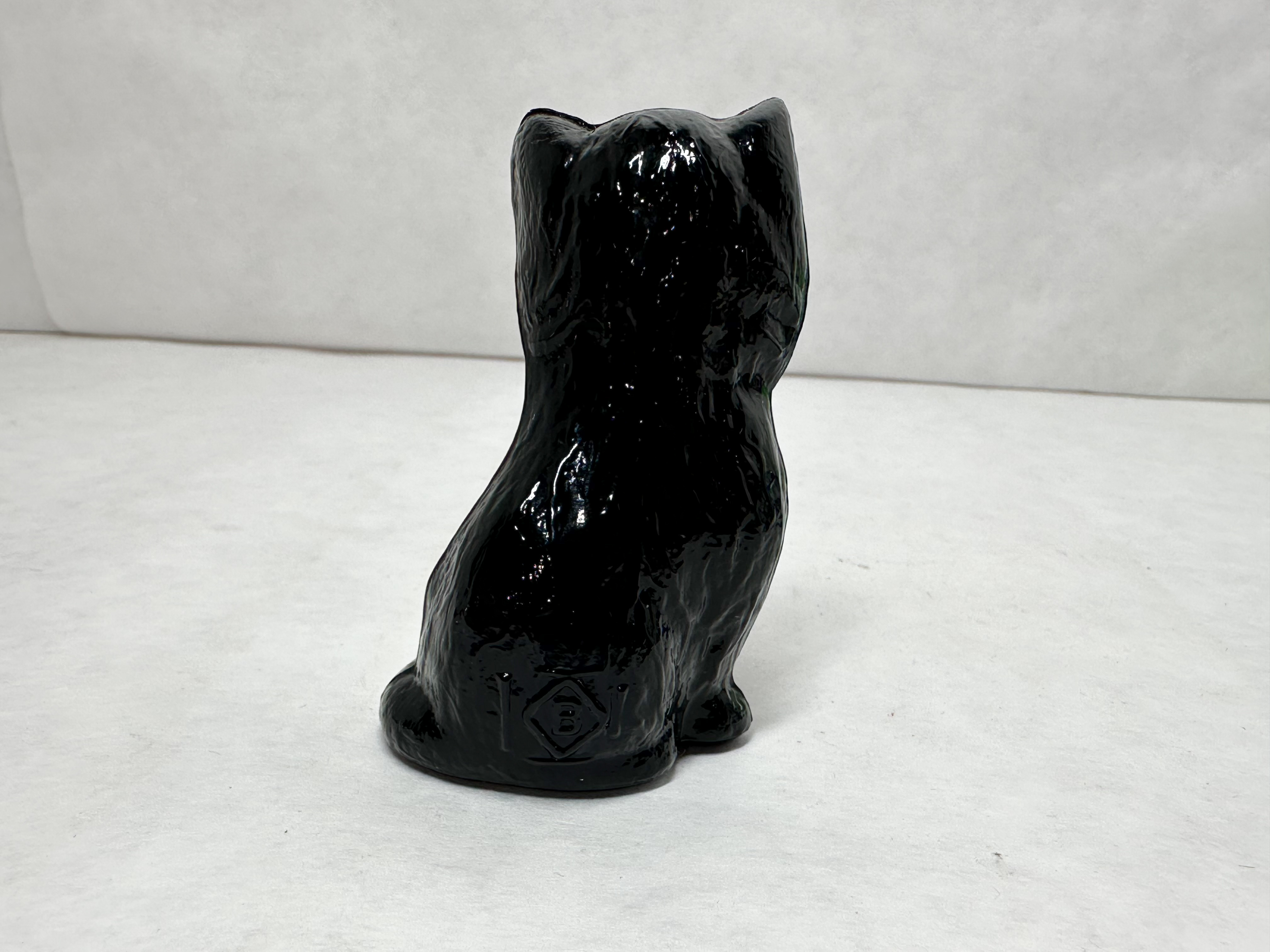 BOYD BLACK GLASS MISS COTTON KITTY