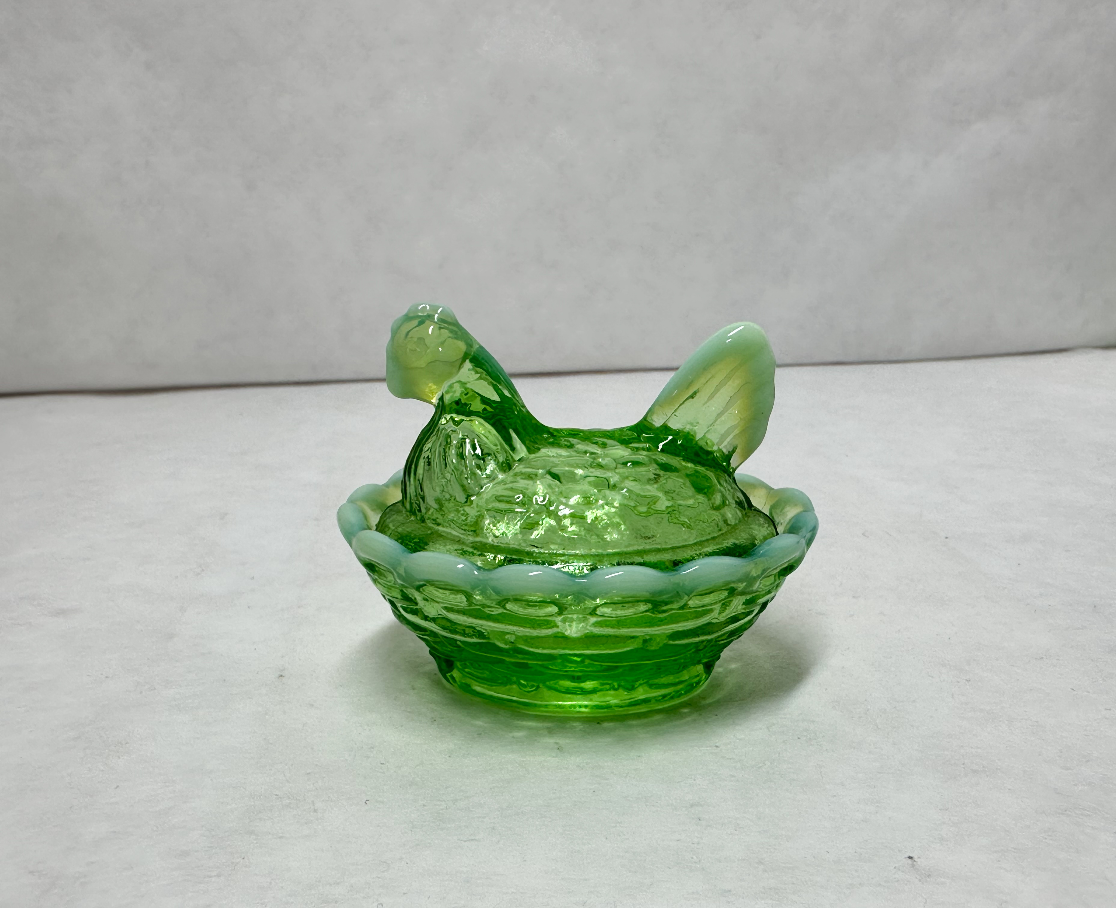 BOYD MINI GREEN OPALESCENT GLASS HEN ON NEST