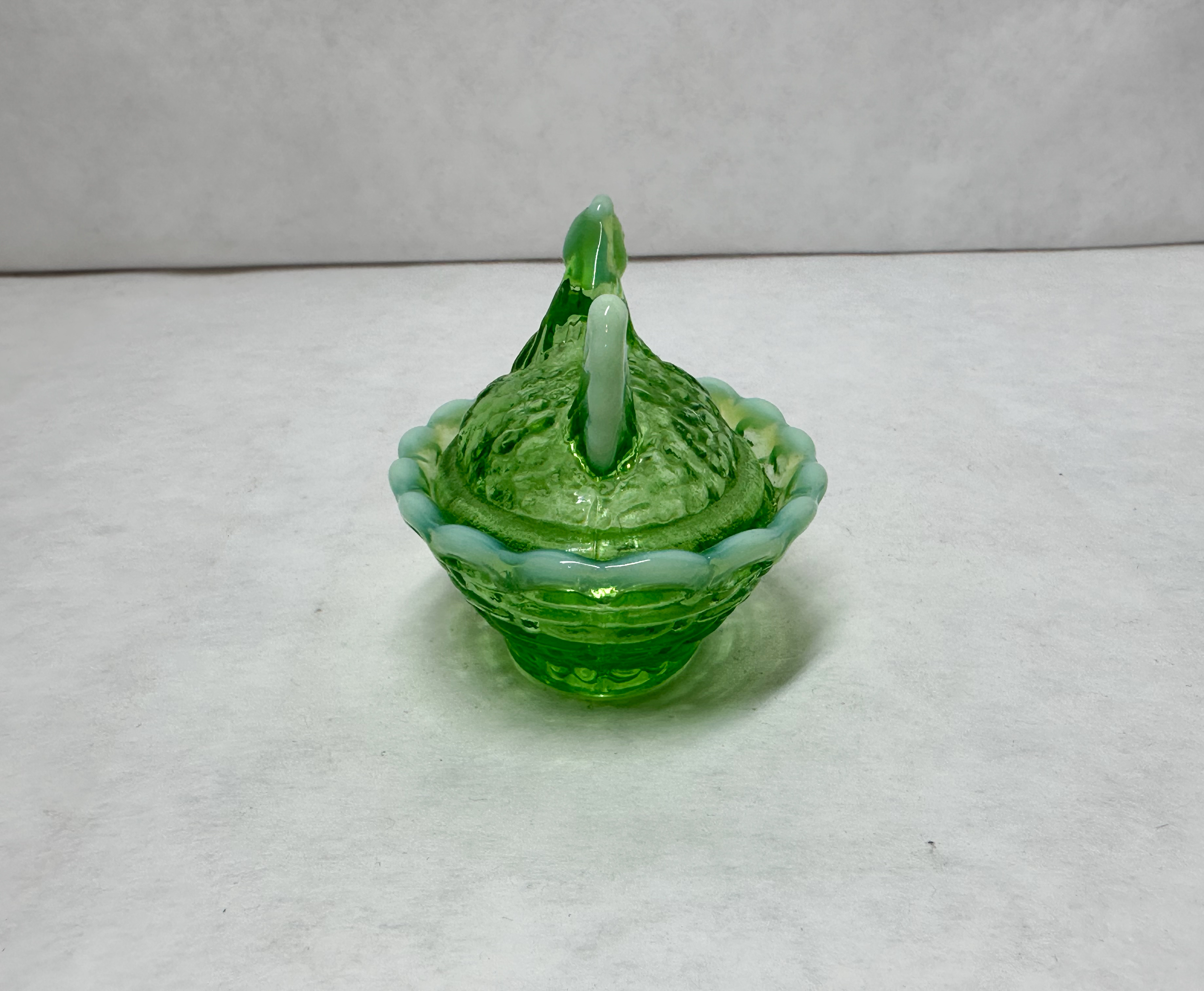 BOYD MINI GREEN OPALESCENT GLASS HEN ON NEST