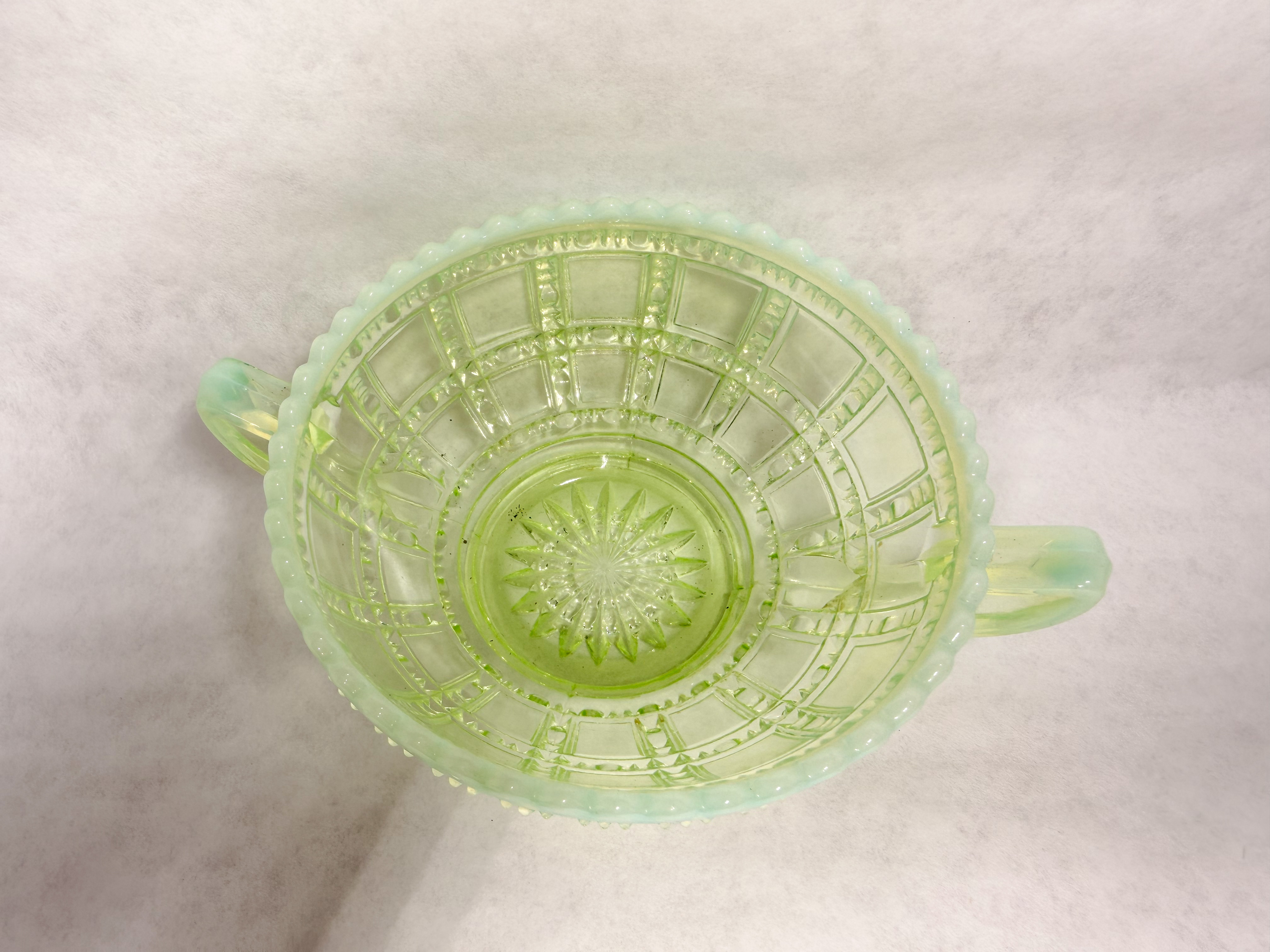 BEADED BLOCK URANIUM OPALESCENT GLASS DISH, CIRCA 1905