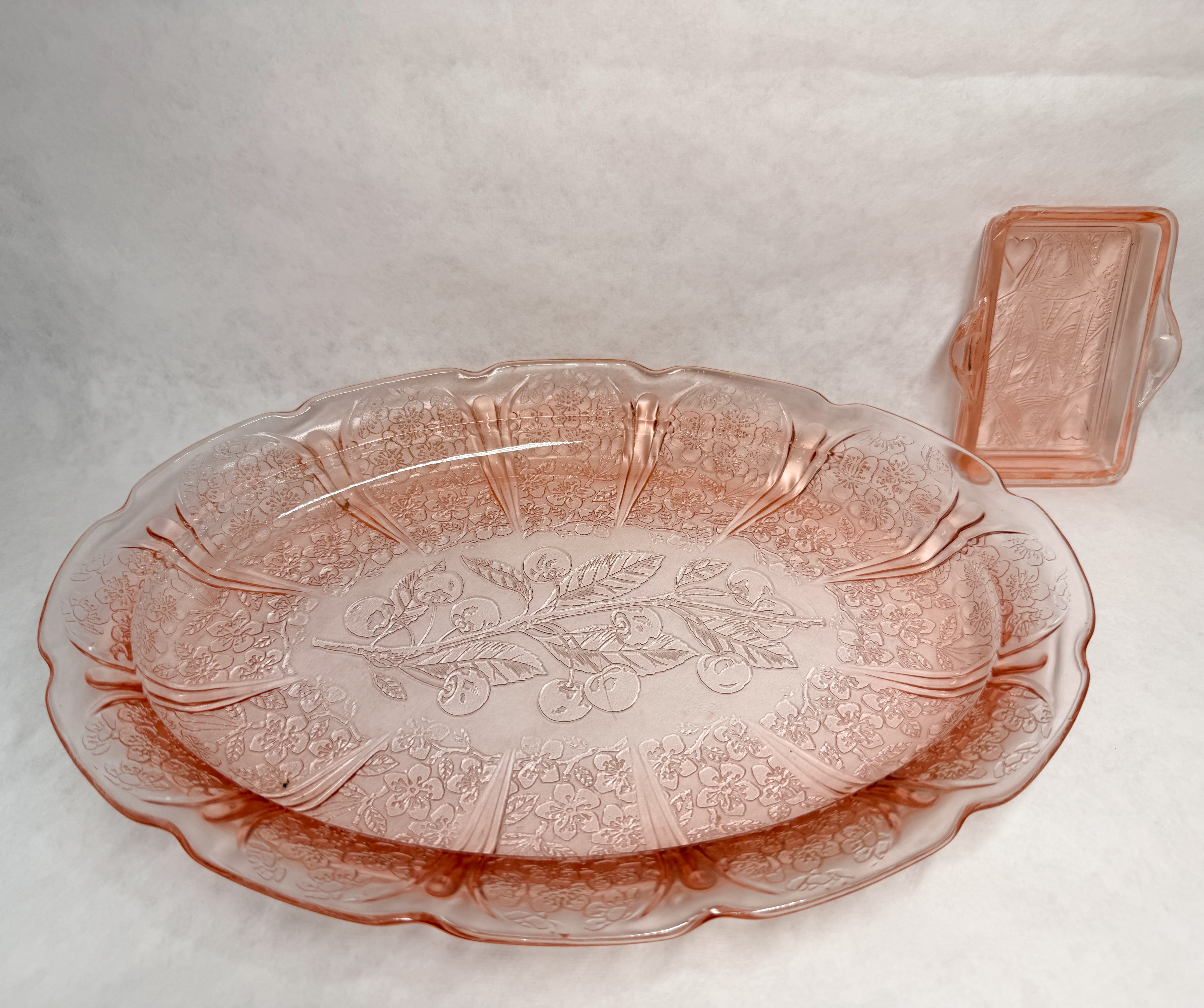 JEANNETTE TWO PINK GLASS PIECES, 1930S