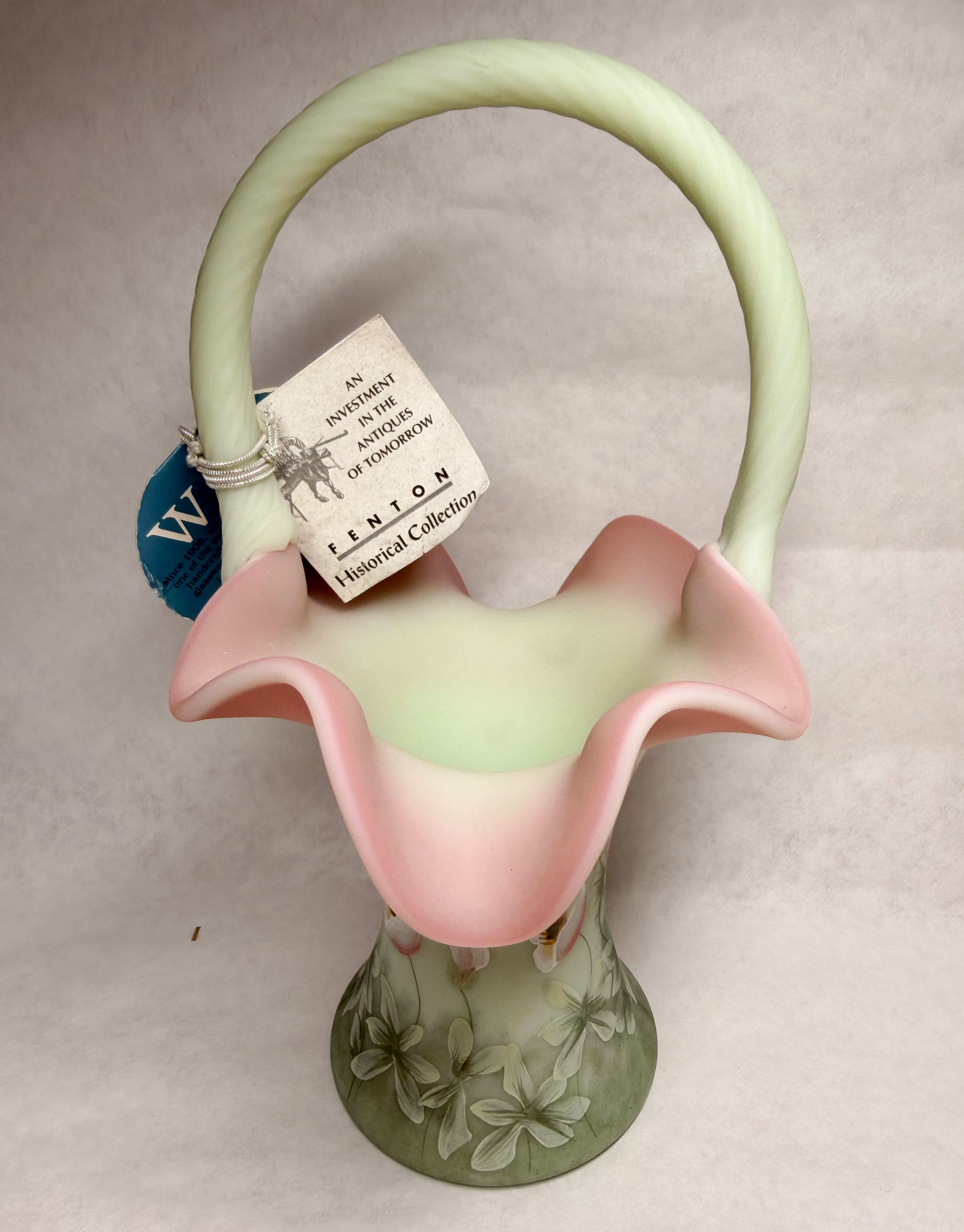 FENTON LOTUS MIST BURMESE BASKET 2000
