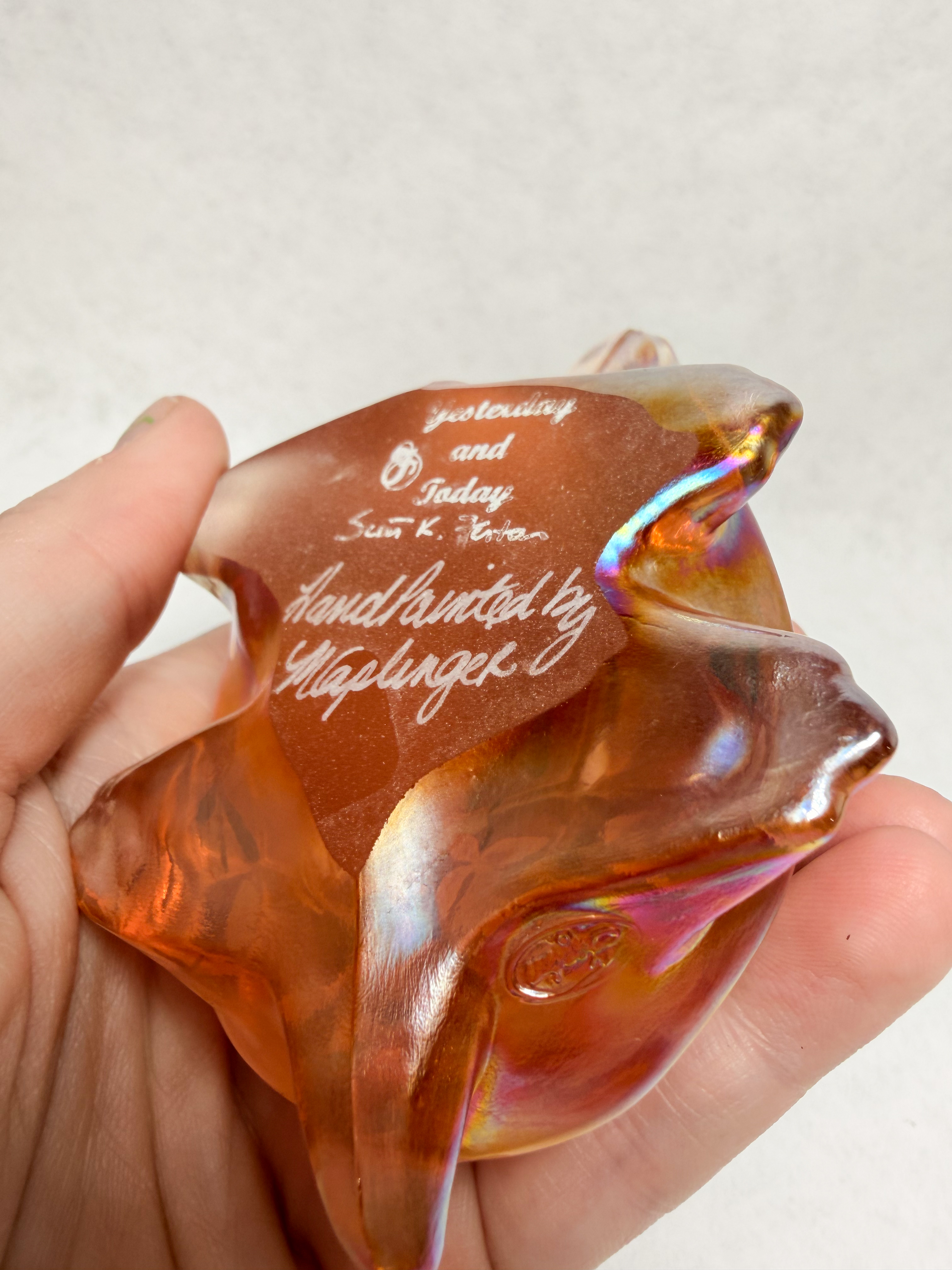 FENTON IRIDESCENT GLASS TURTLE FIGURINE