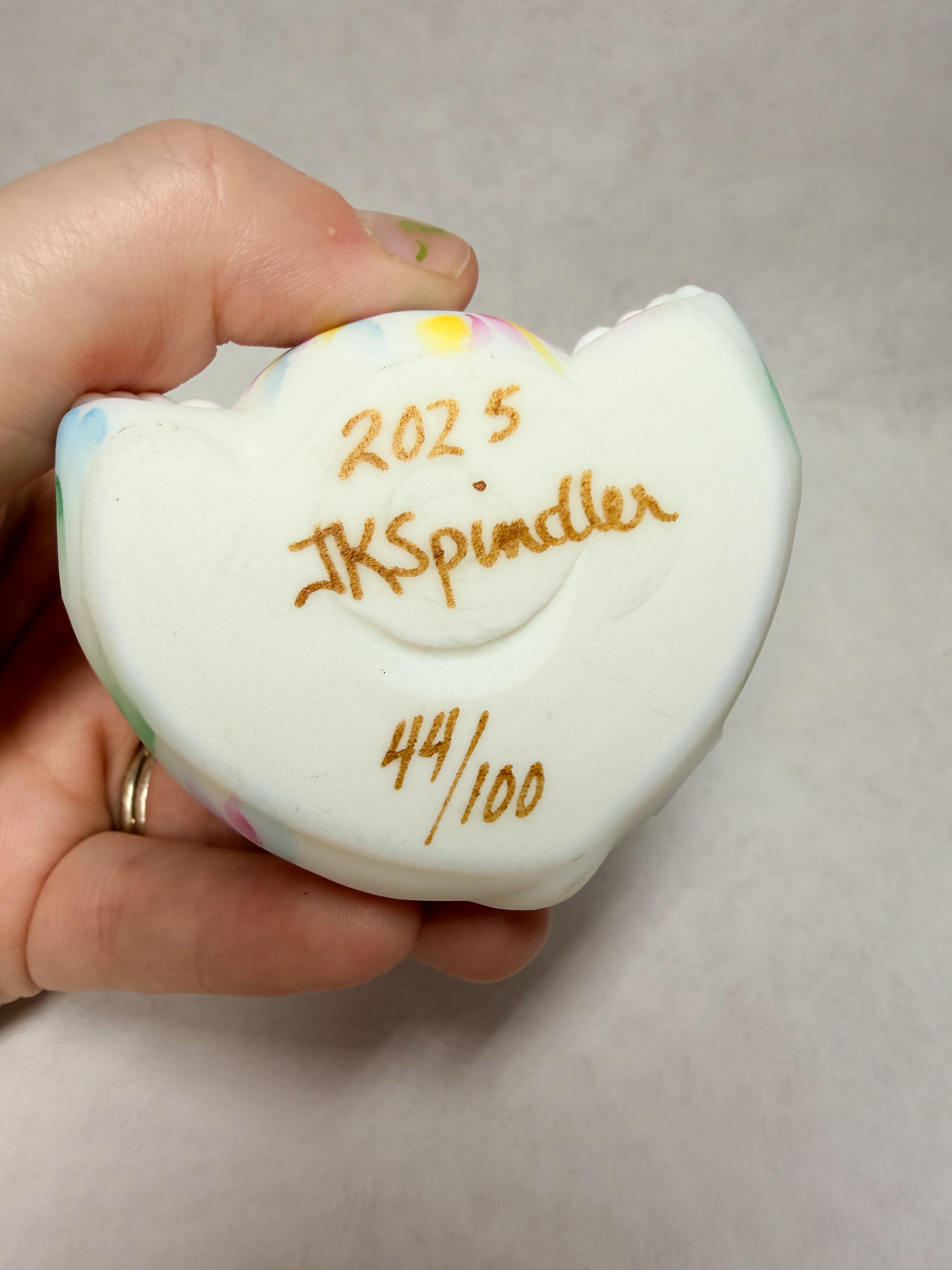 JK SPINDLER FENTON TIE DIE HIPPO 44/100