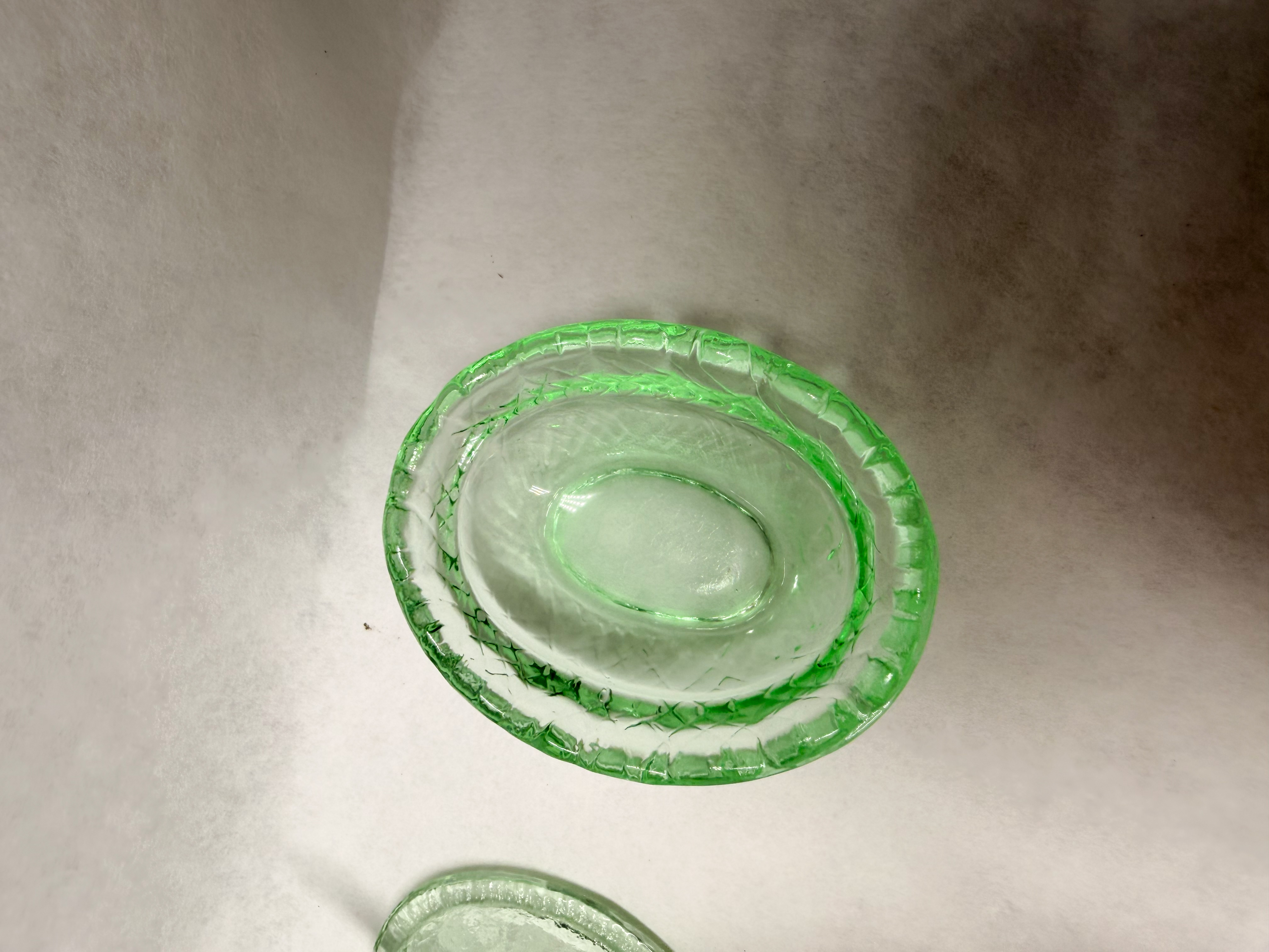 VINTAGE GREEN GLASS HEN ON NEST