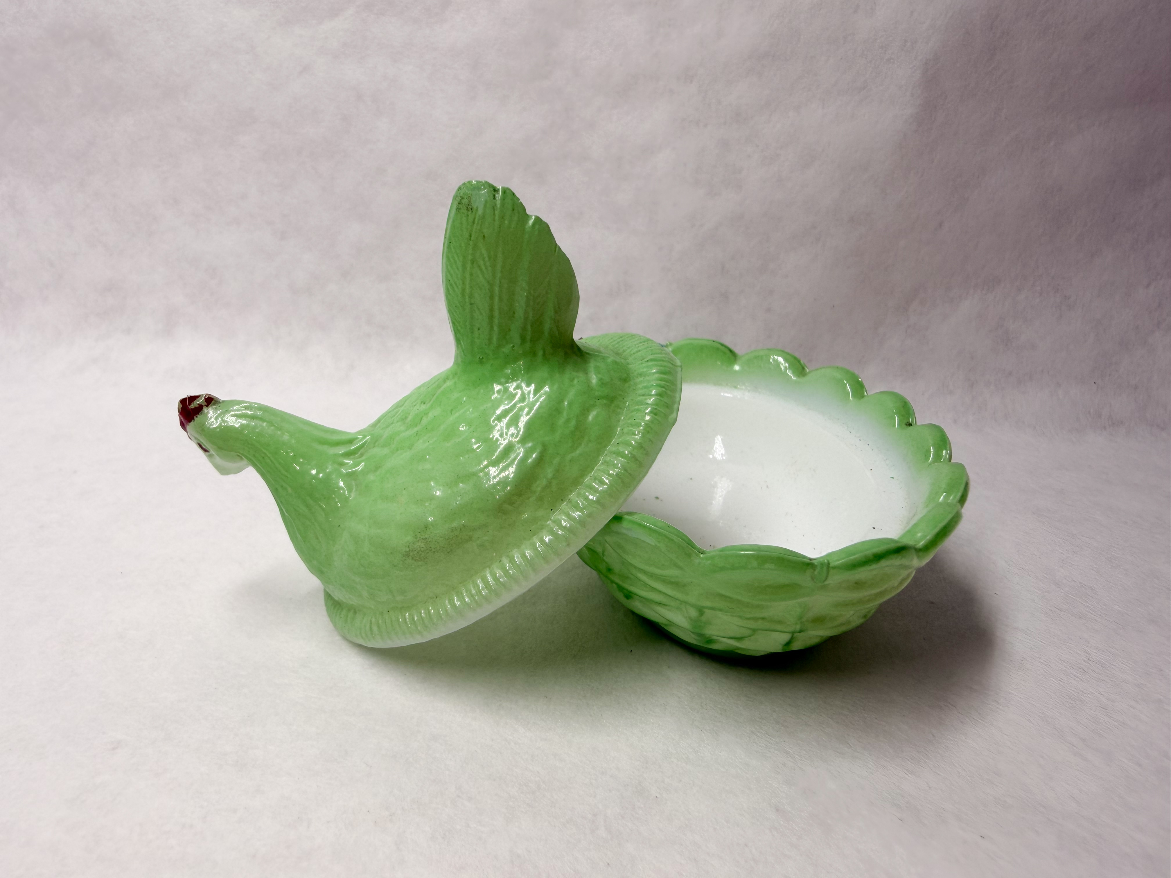 GREEN PRESSED GLASS HEN ON NEST