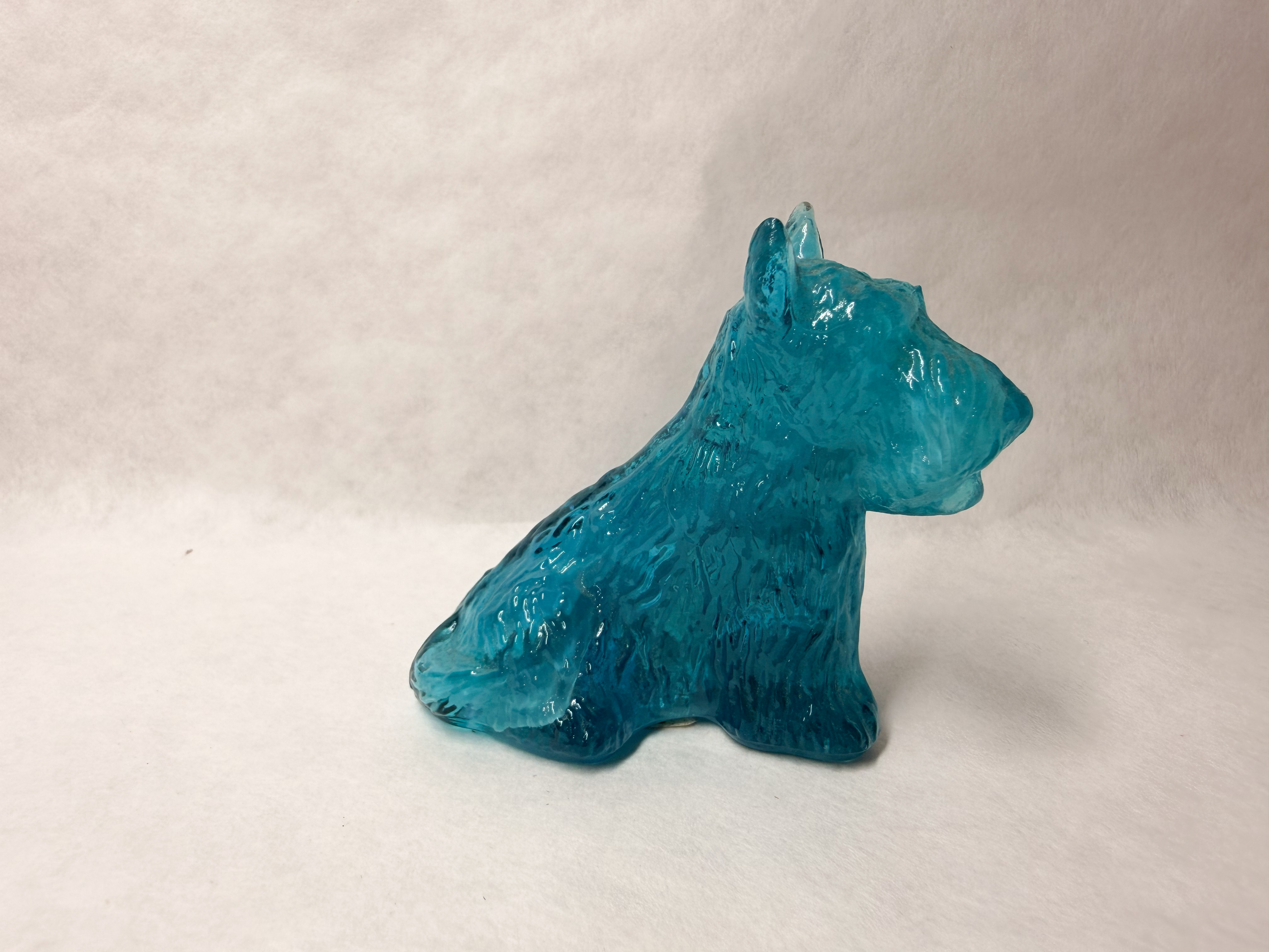 BLUEBERRY SWIRL URANIUM GLASS SCOTTIE DOG
