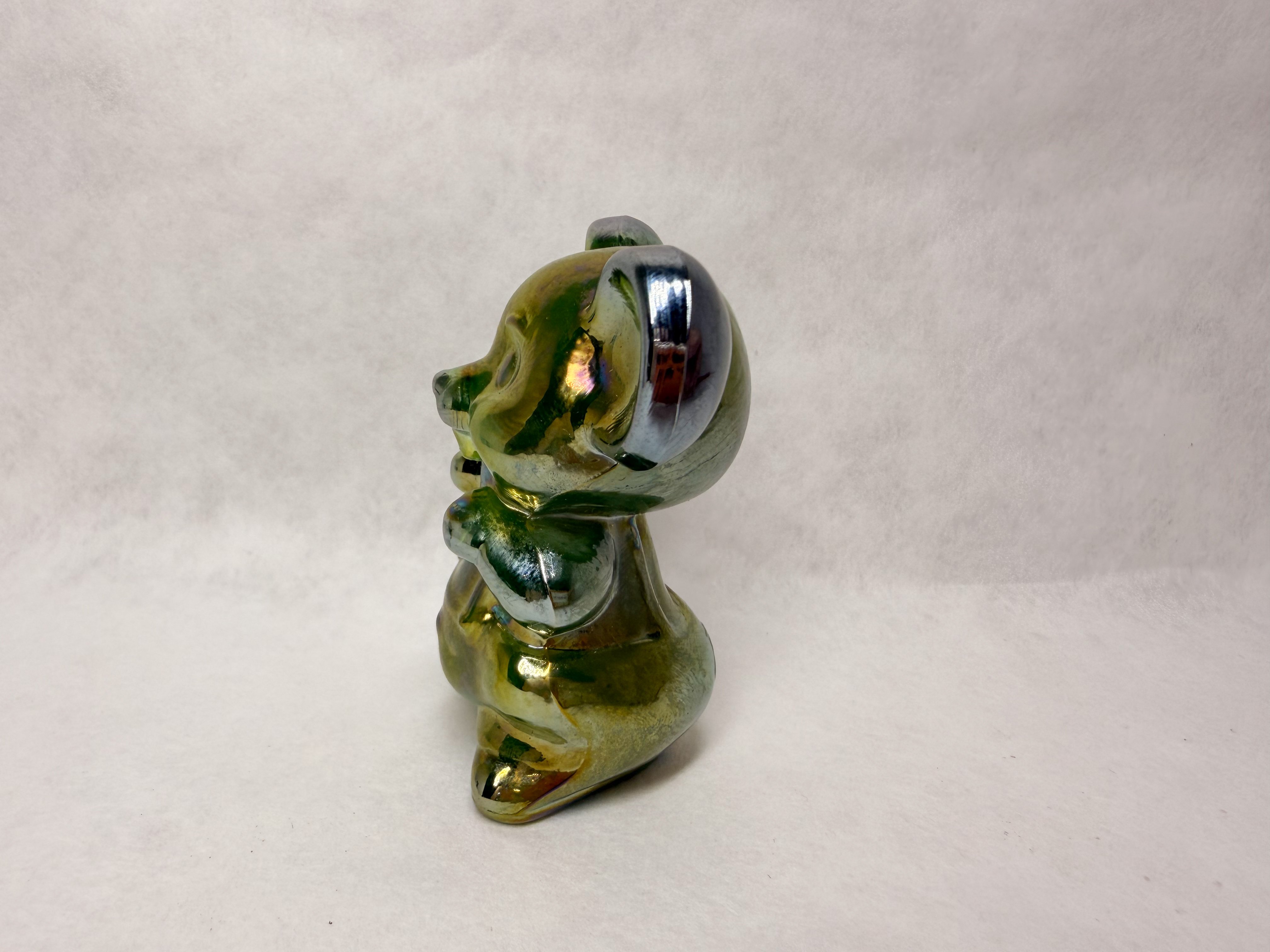 BOYD IRIDESCENT GREEN GLASS MOUSE