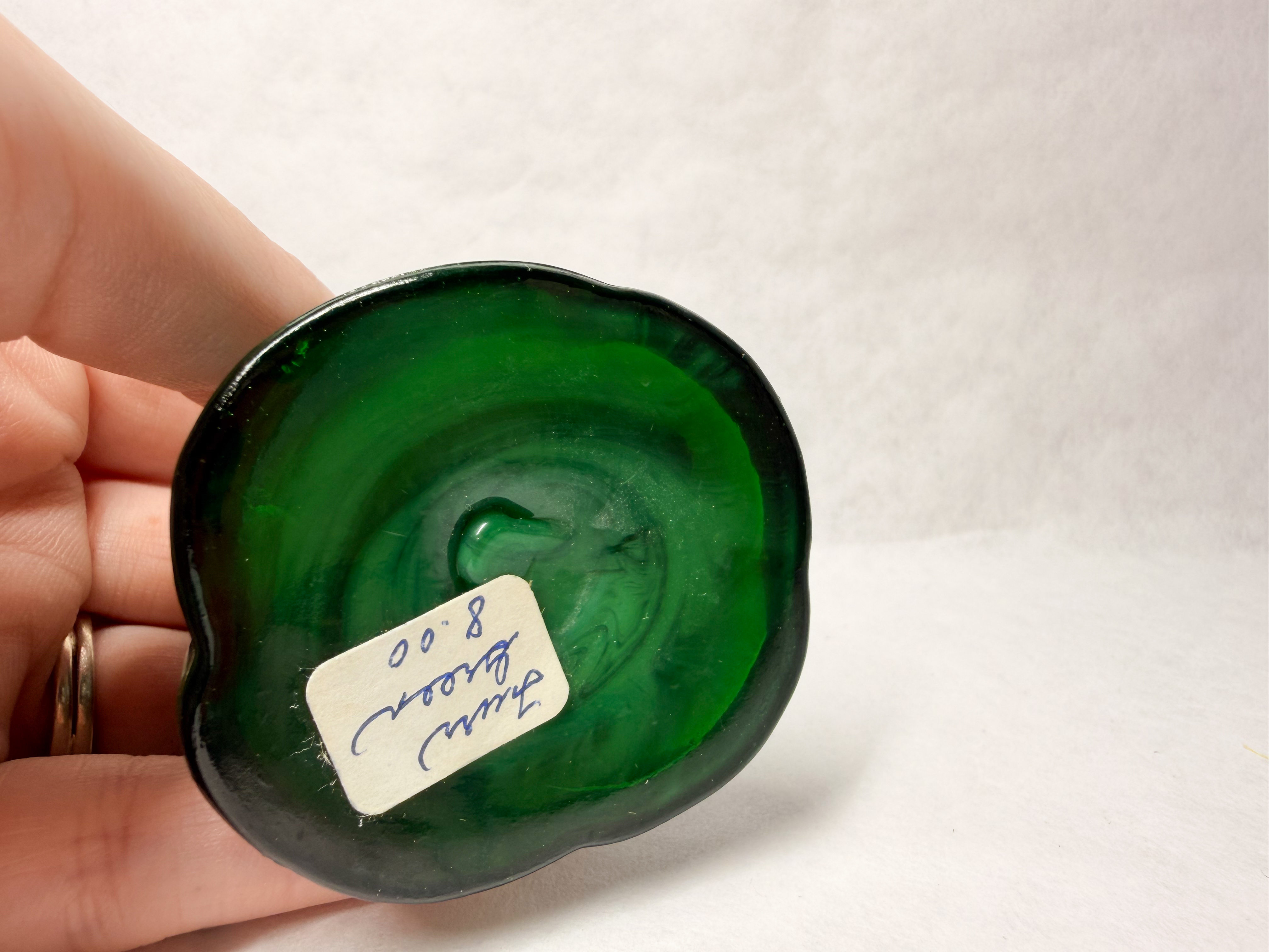 BOYD GREEN GLASS SITTING KITTEN PILLOW 1978-1983
