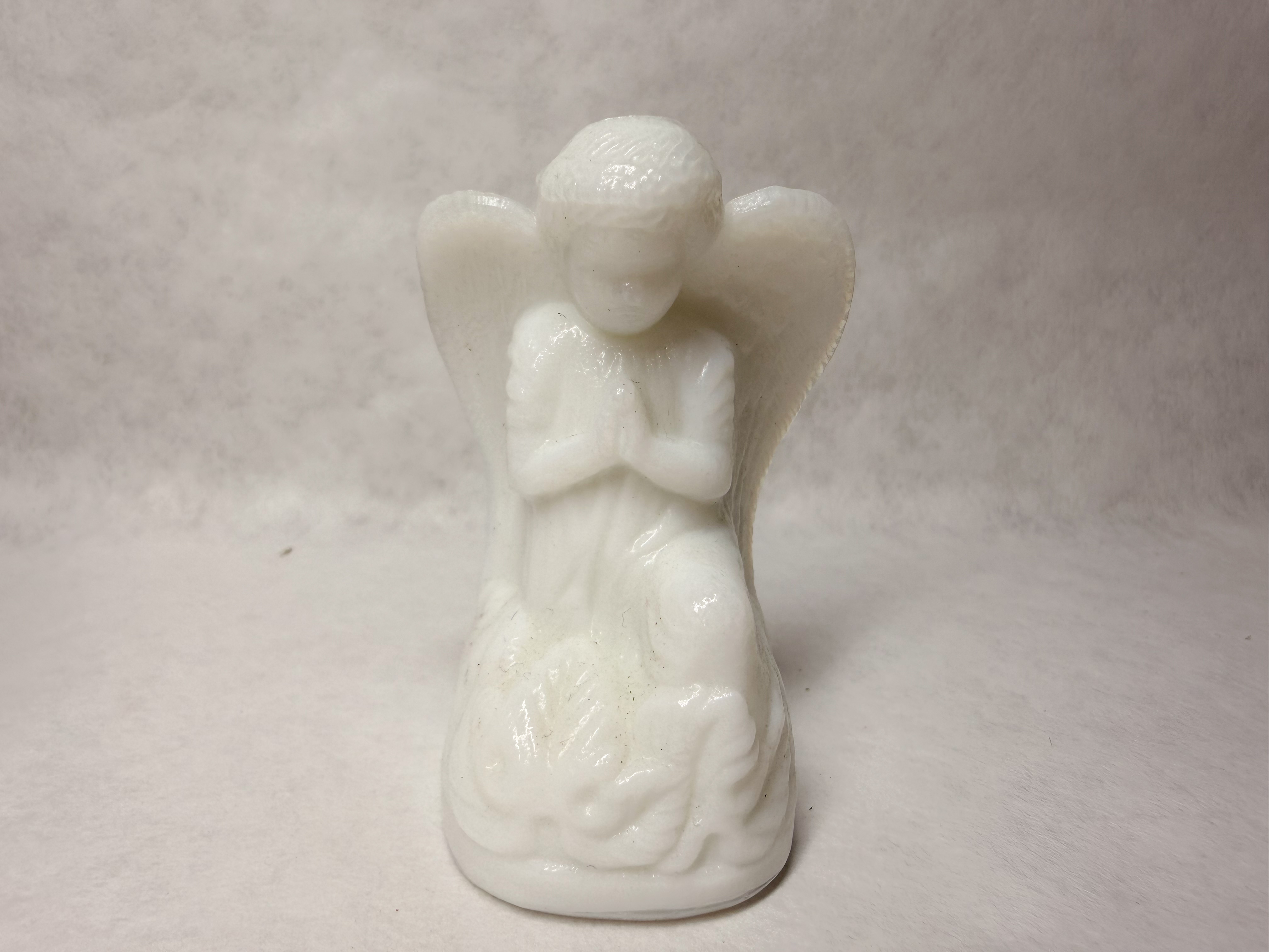 BOYD WHITE MILK GLASS PRAYING ANGEL