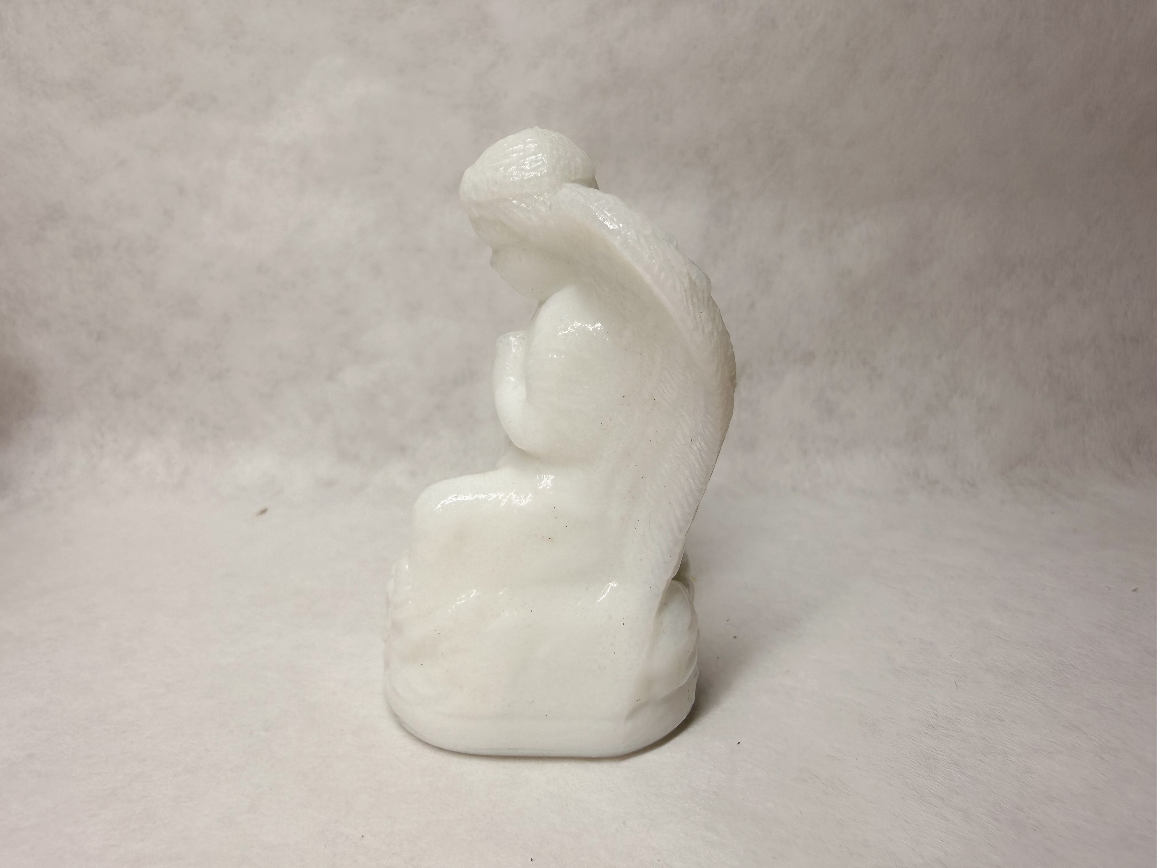 BOYD WHITE MILK GLASS PRAYING ANGEL