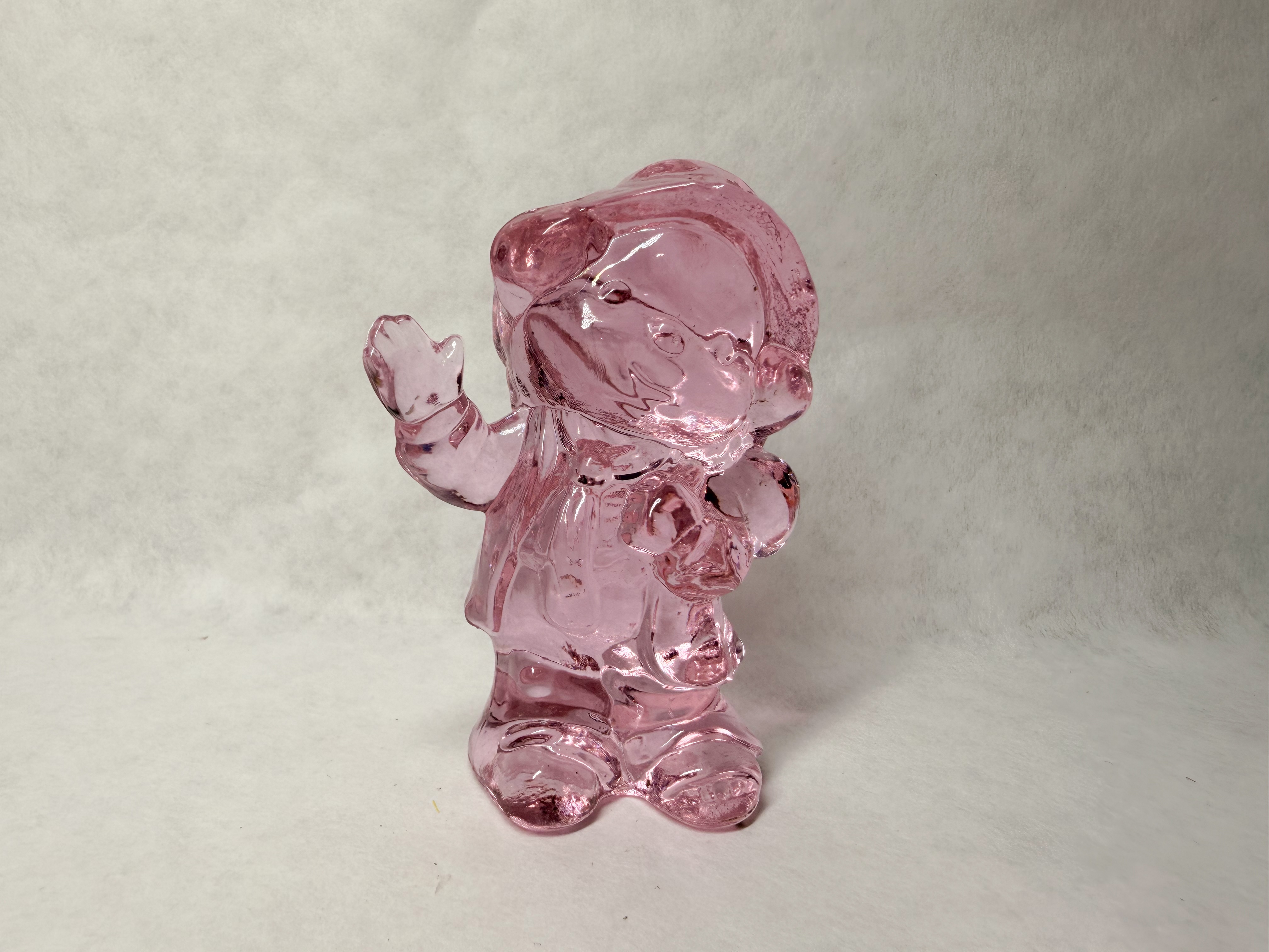 BOYD PINK FIGURINE