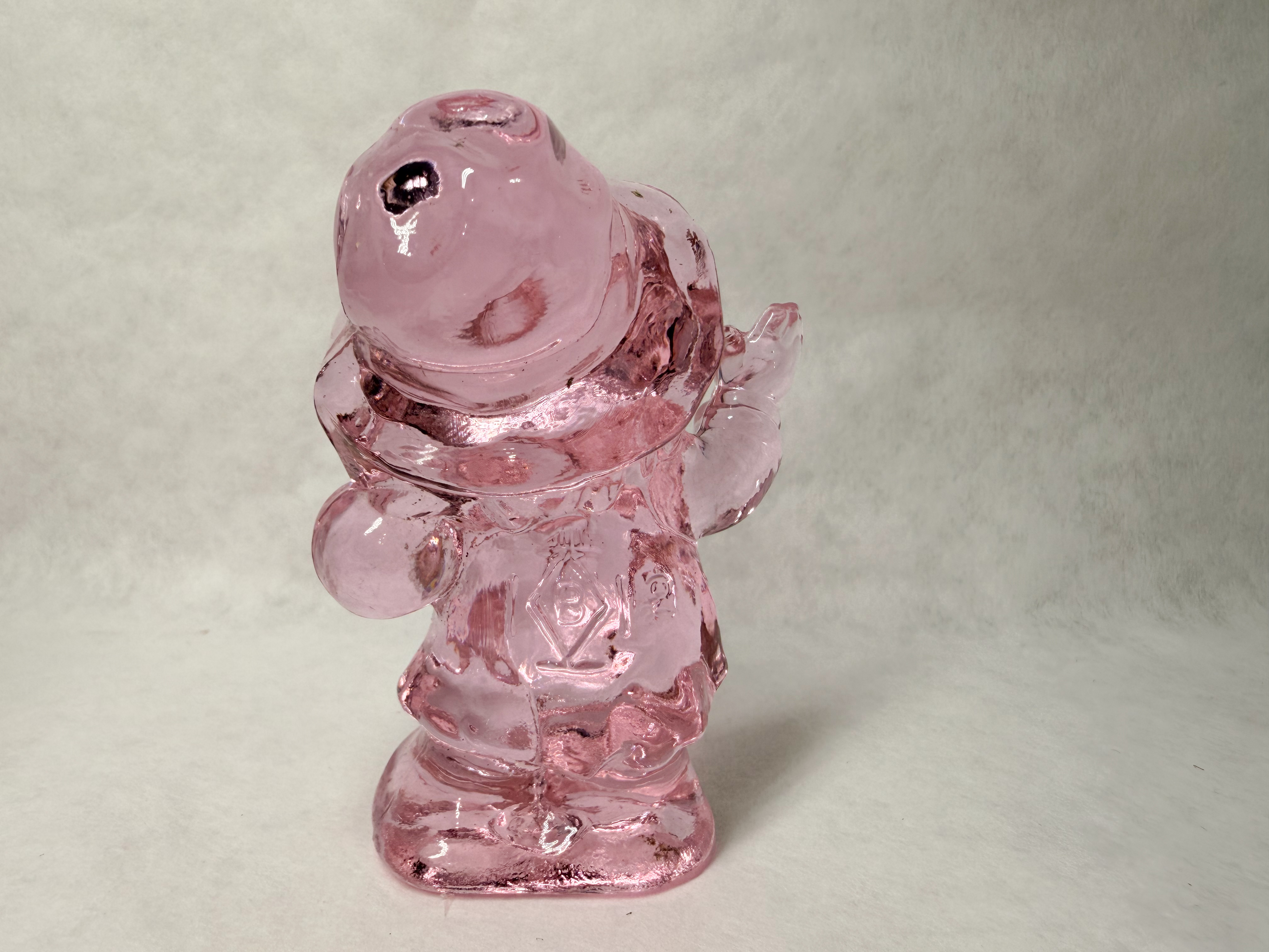 BOYD PINK FIGURINE