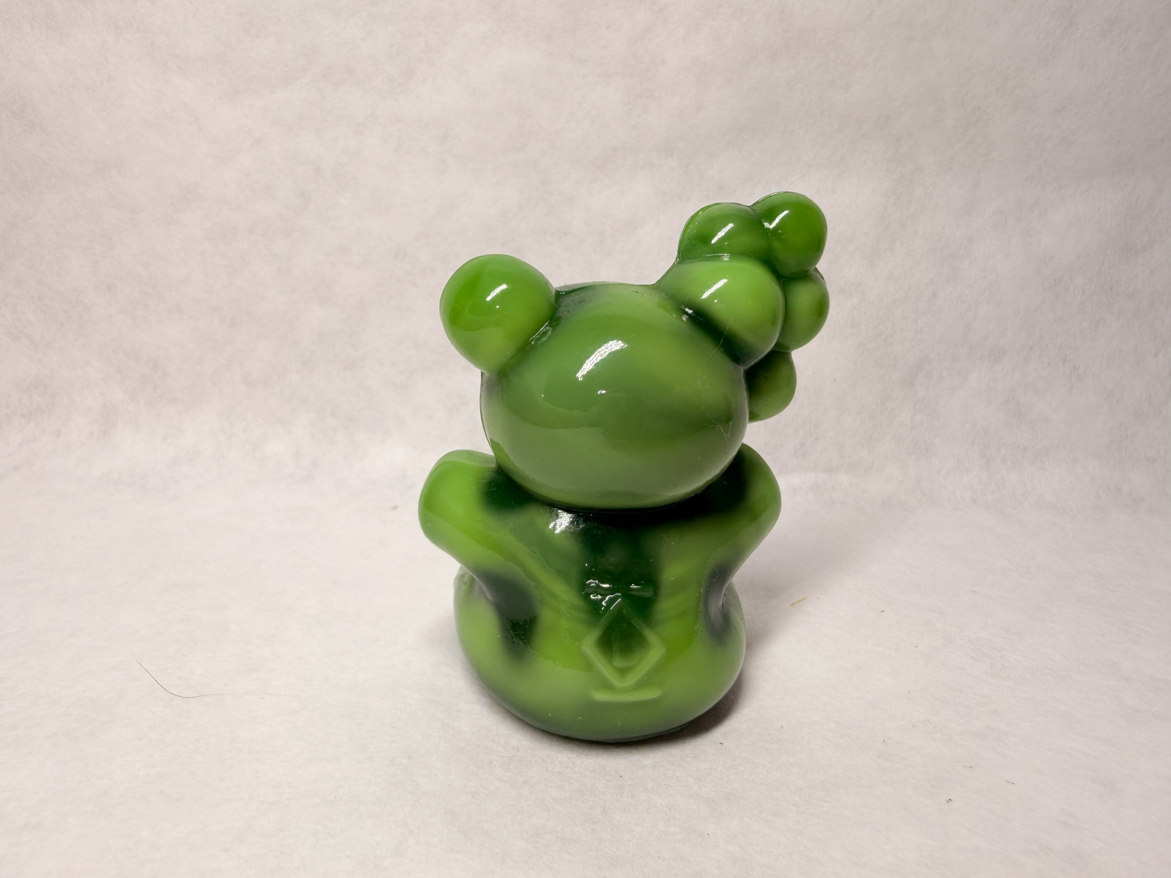 BOYD GREEN SLAG GLASS BEAR