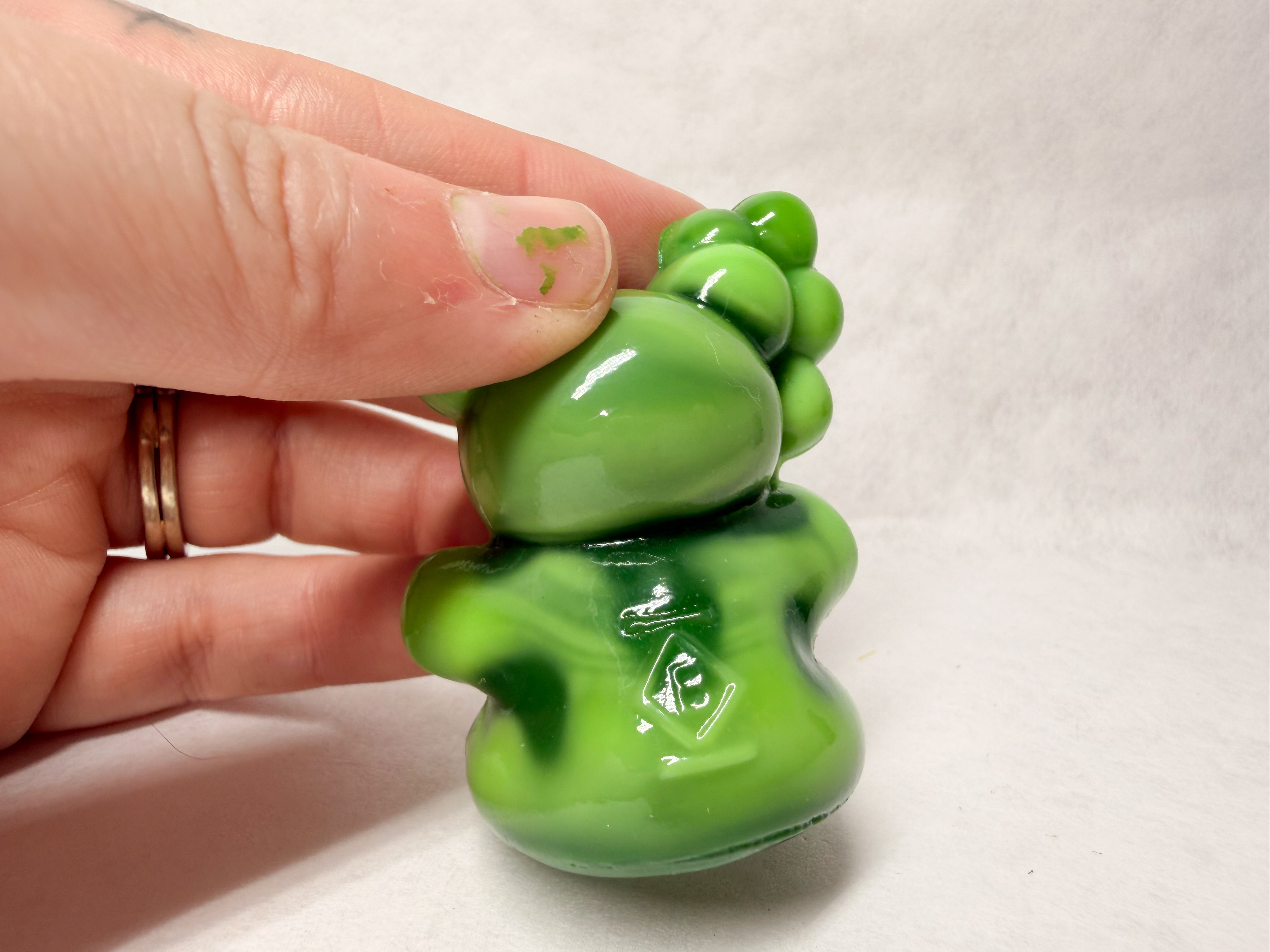 BOYD GREEN SLAG GLASS BEAR