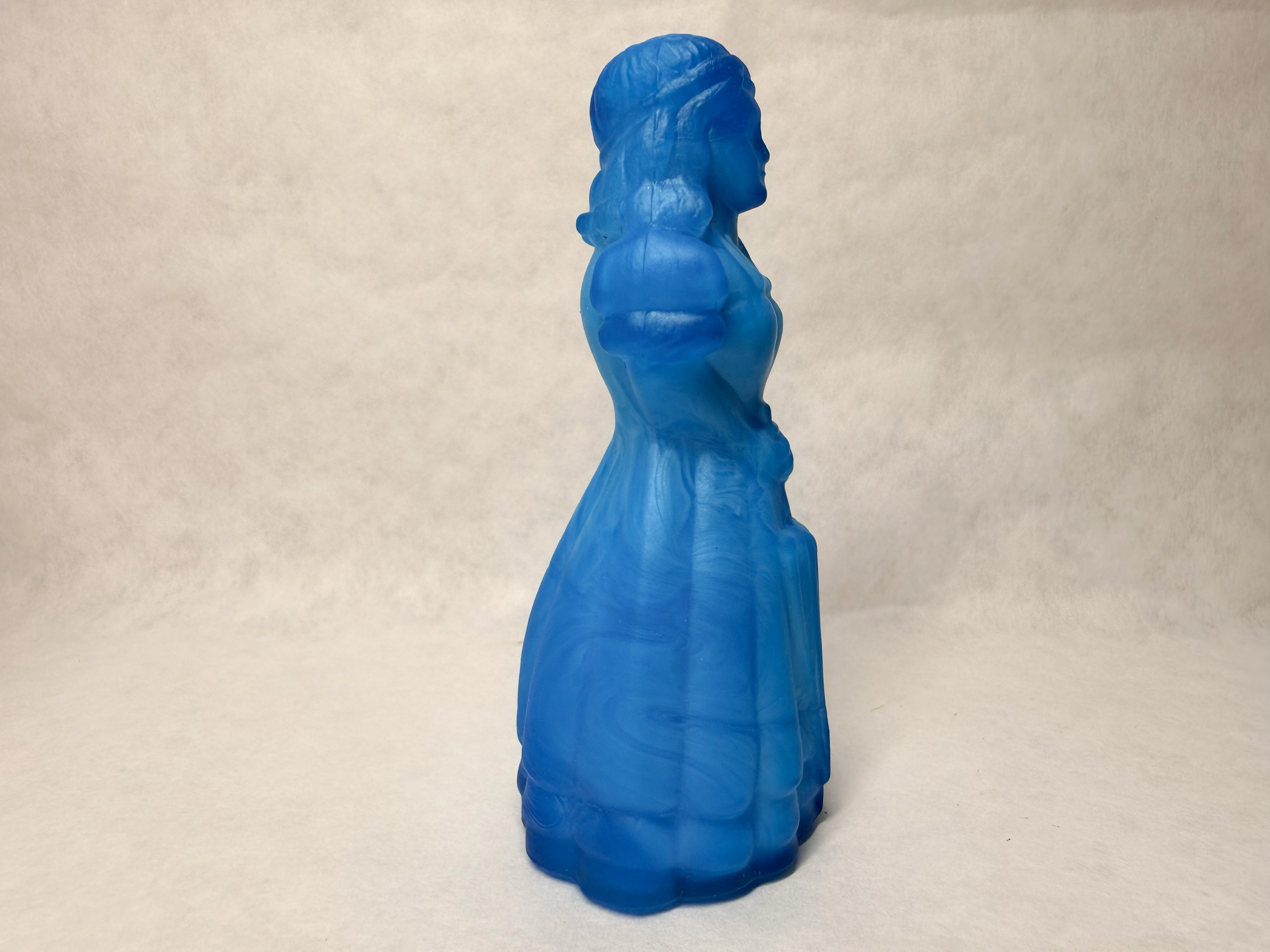 MARBLED BLUE GLASS SOUTHERN BELLE