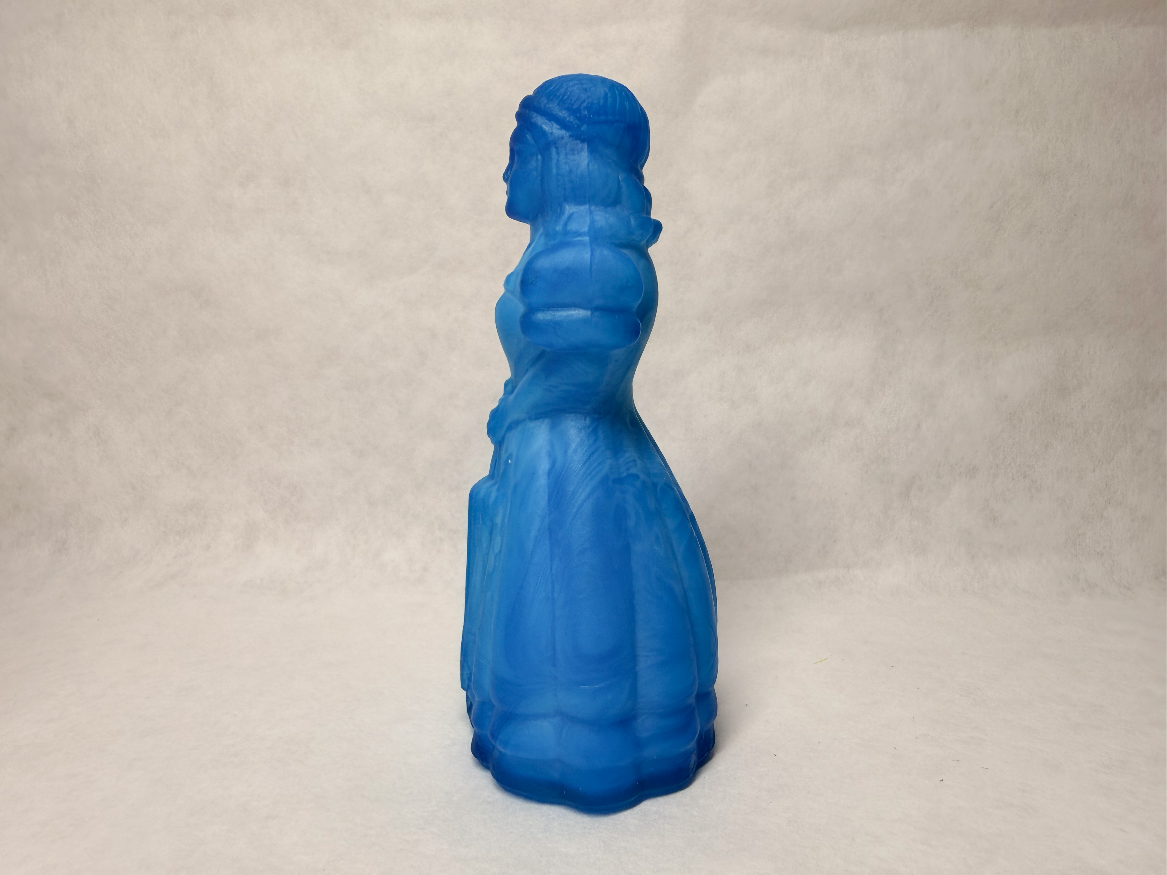 MARBLED BLUE GLASS SOUTHERN BELLE