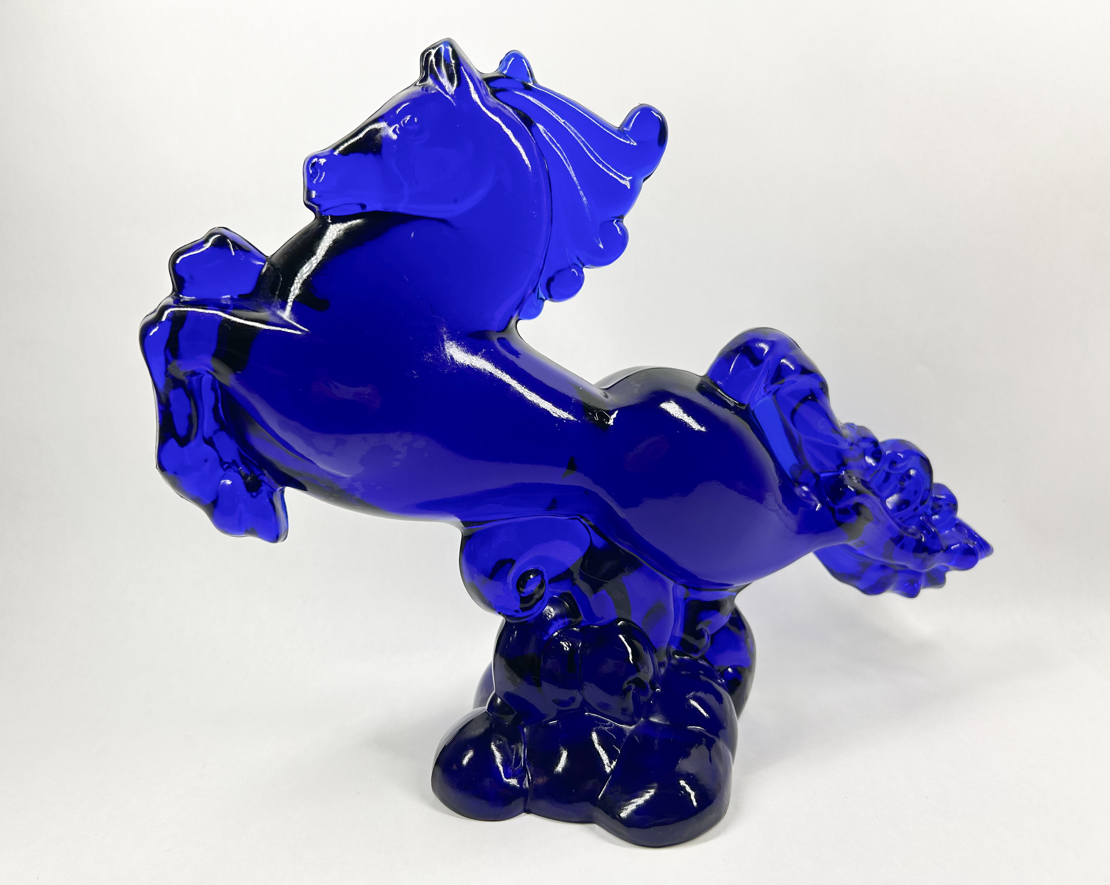 HCA COBALT BLUE FLYING MARE, 1989