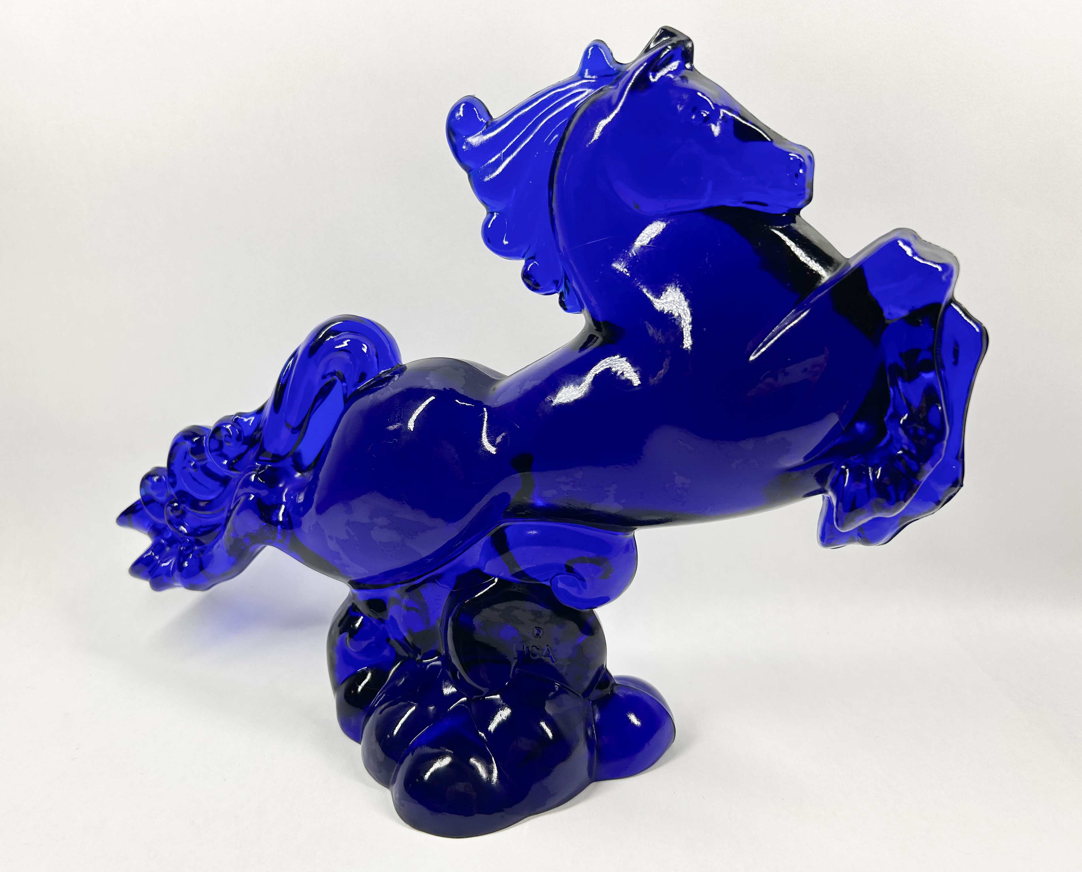 HCA COBALT BLUE FLYING MARE, 1989
