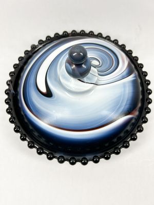 IMPERIAL SLAG GLASS DISH, C.1960. Imperial Glass lidded circular dish in marbled blue and white 