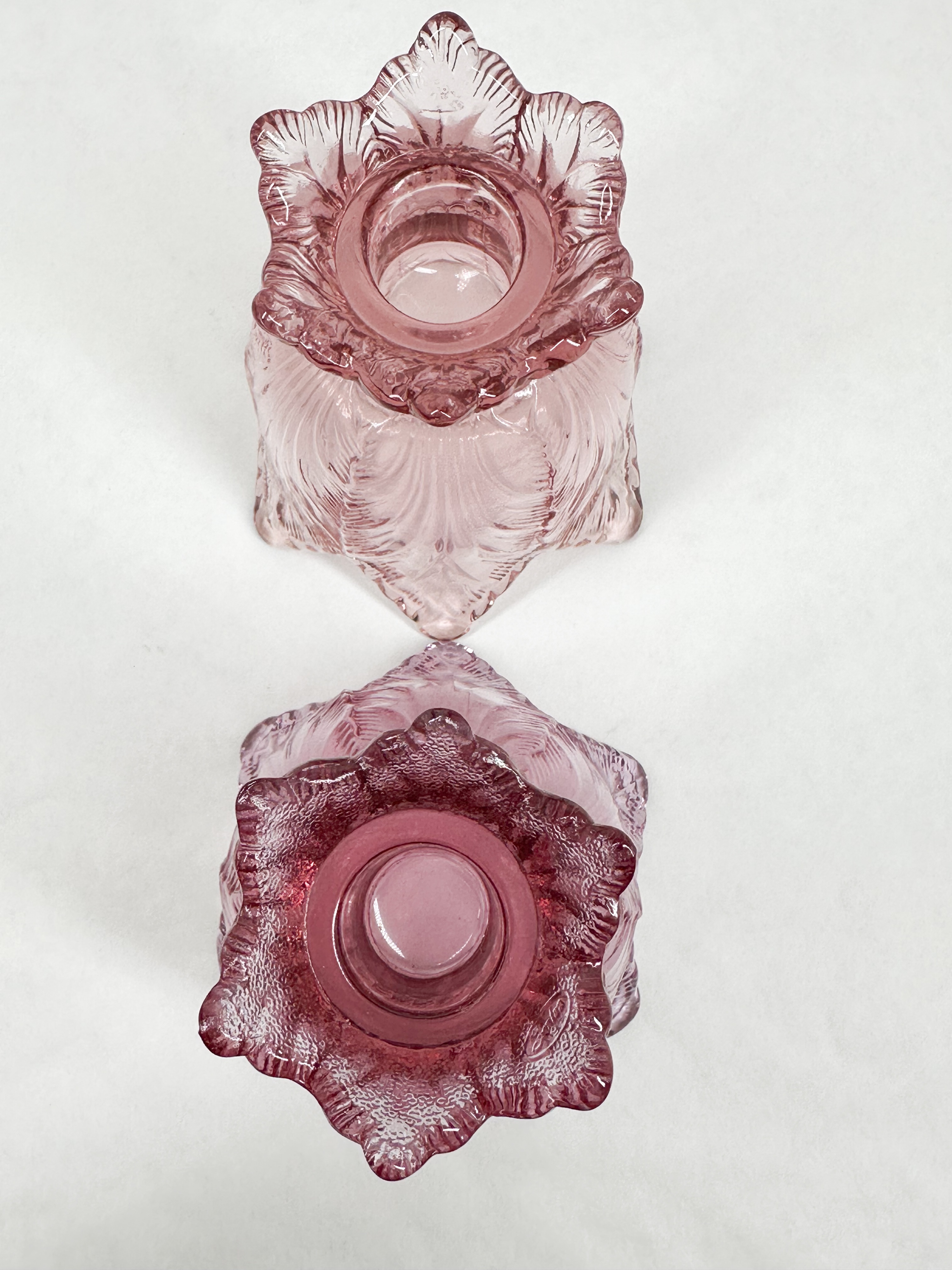 FENTON PINK GLASS SLIPPER AND TULIPS, 1990S
