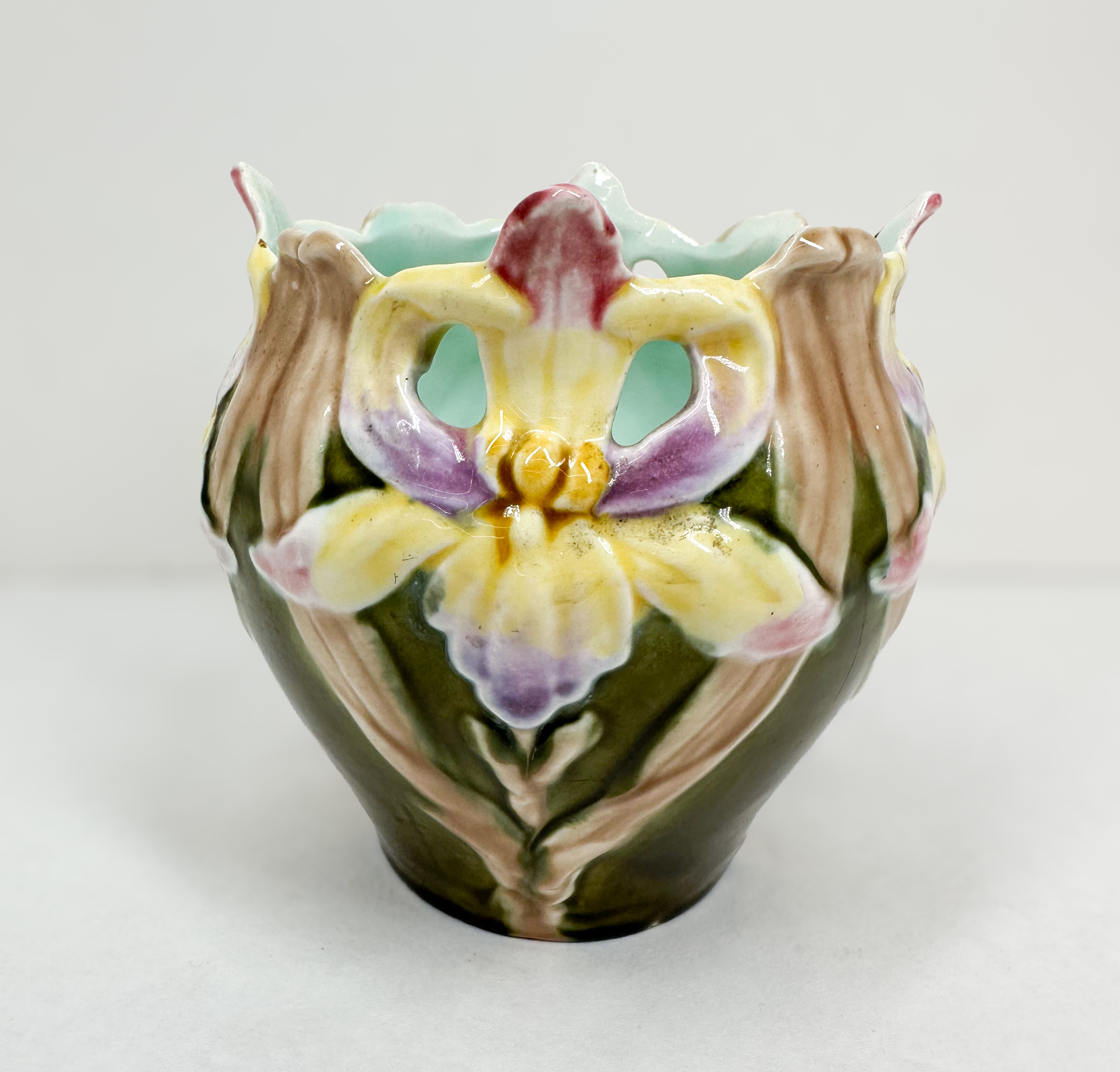 MAJOLICA IRIS VASE