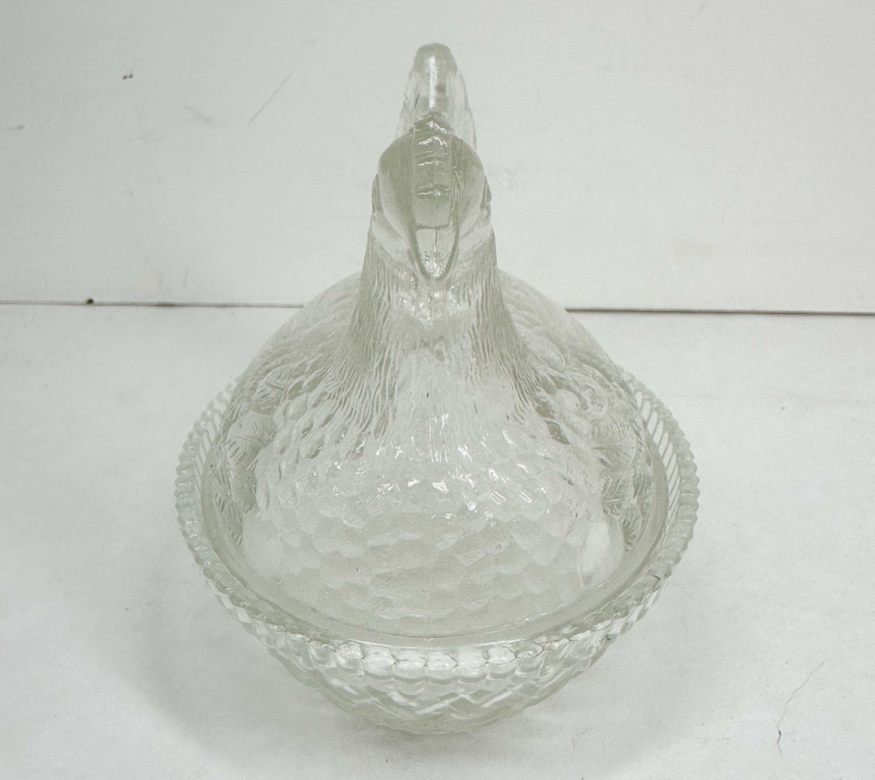 VINTAGE CLEAR GLASS HEN ON NEST