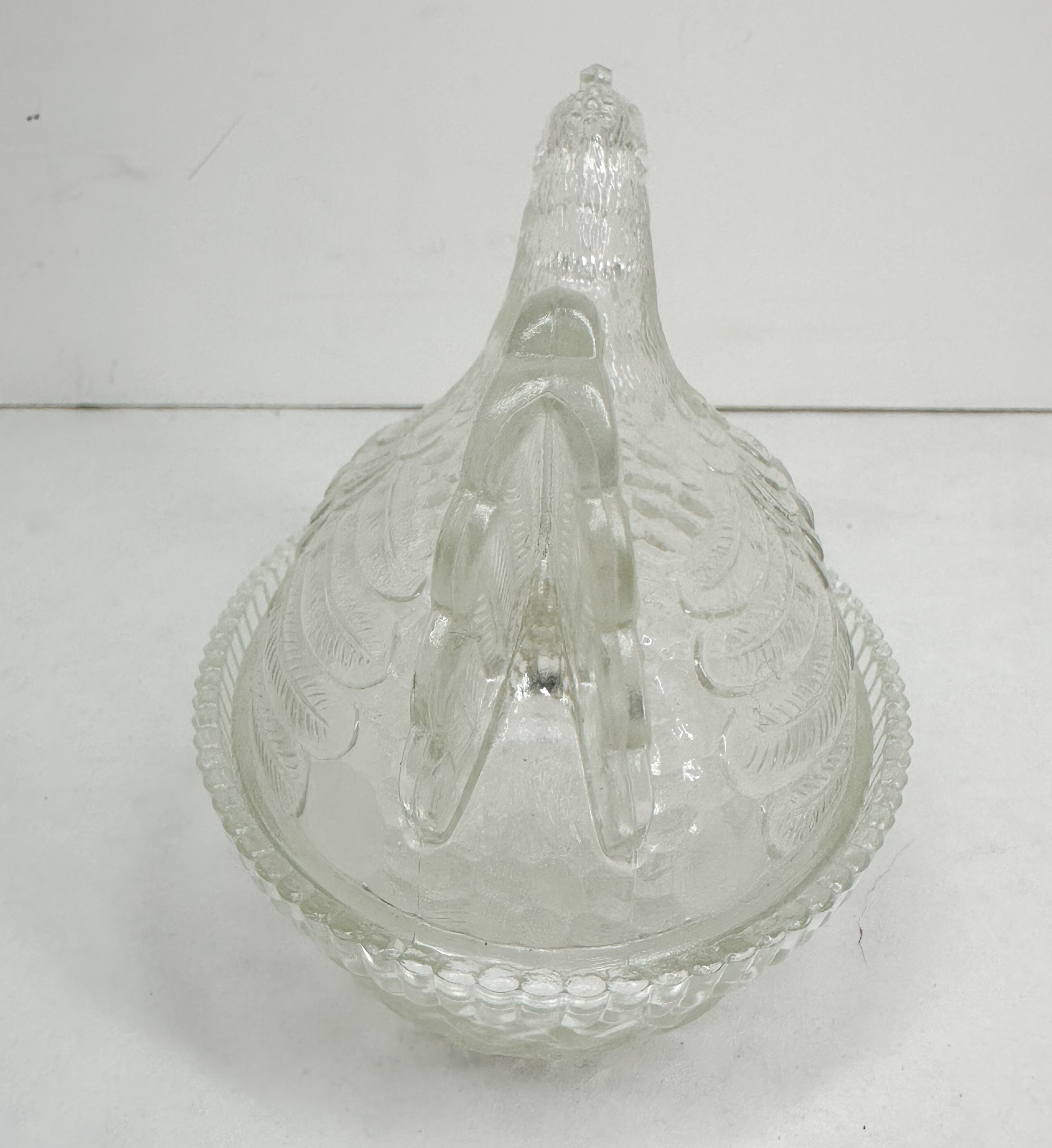 VINTAGE CLEAR GLASS HEN ON NEST
