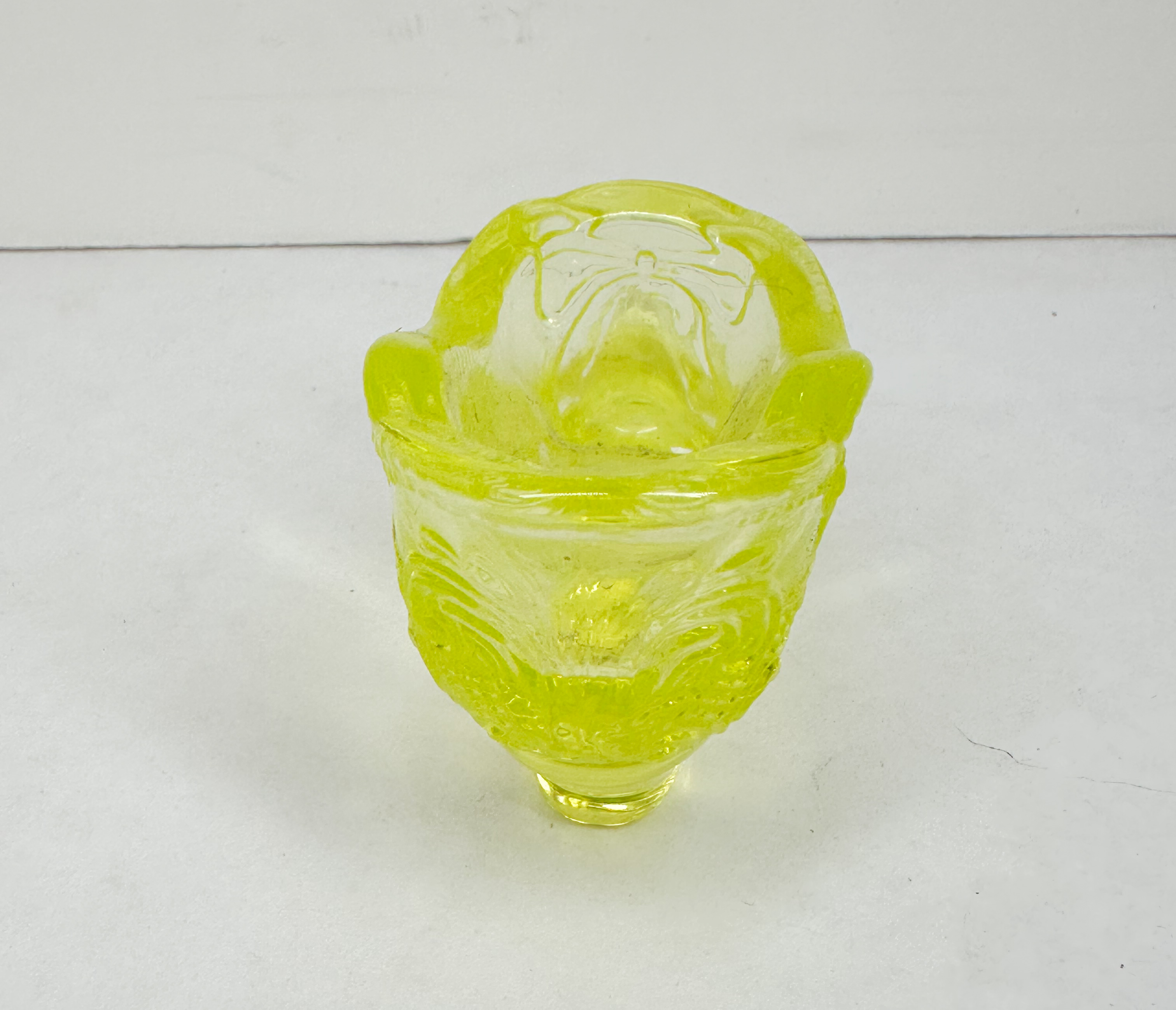 VASELINE GLASS VICTORIAN STYLE SLIPPER