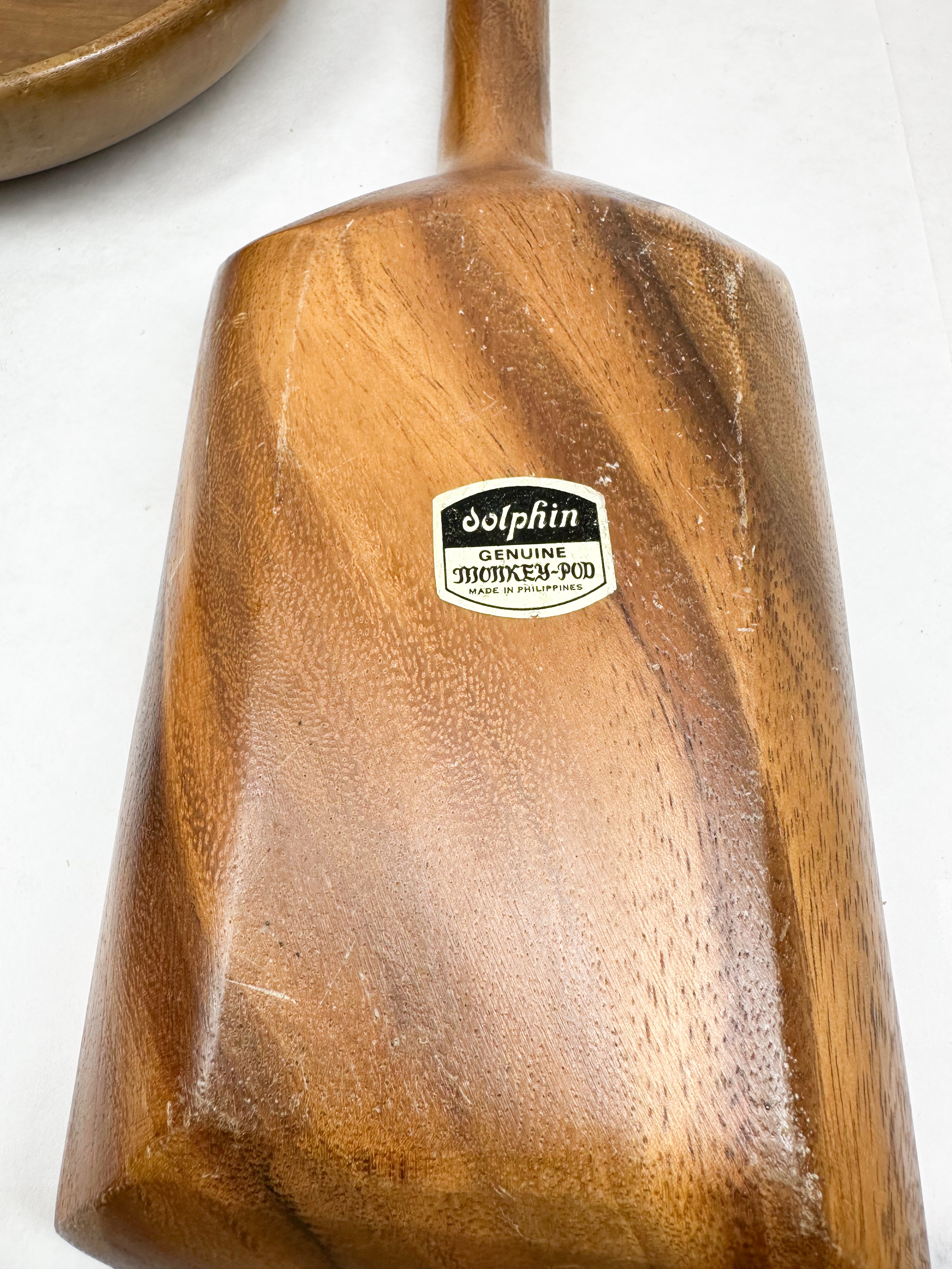 MUNISING AND DOLPHIN WOODEN SERVING PIECES