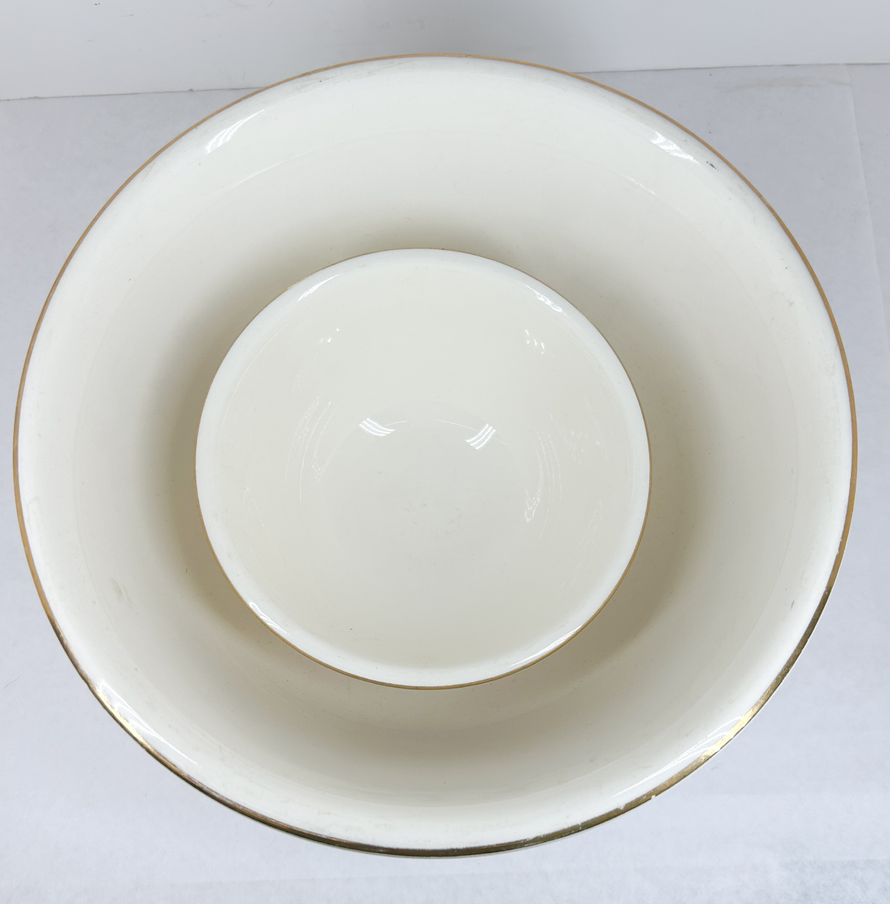 HOMER LAUGHLIN MAGNOLIA MIXING BOWLS, 1960