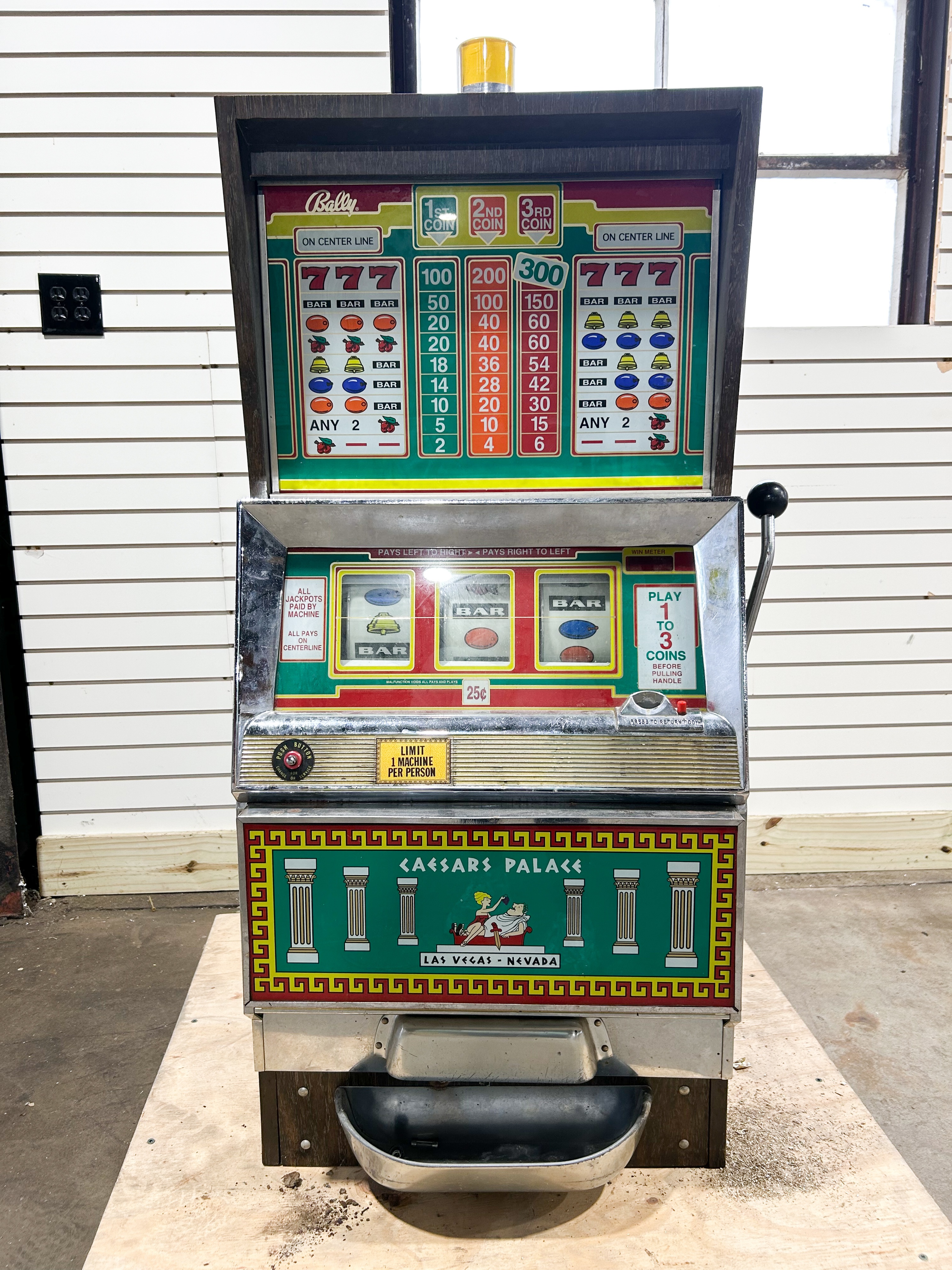 BALLY CAESARS PALACE SLOT MACHINE, 1989