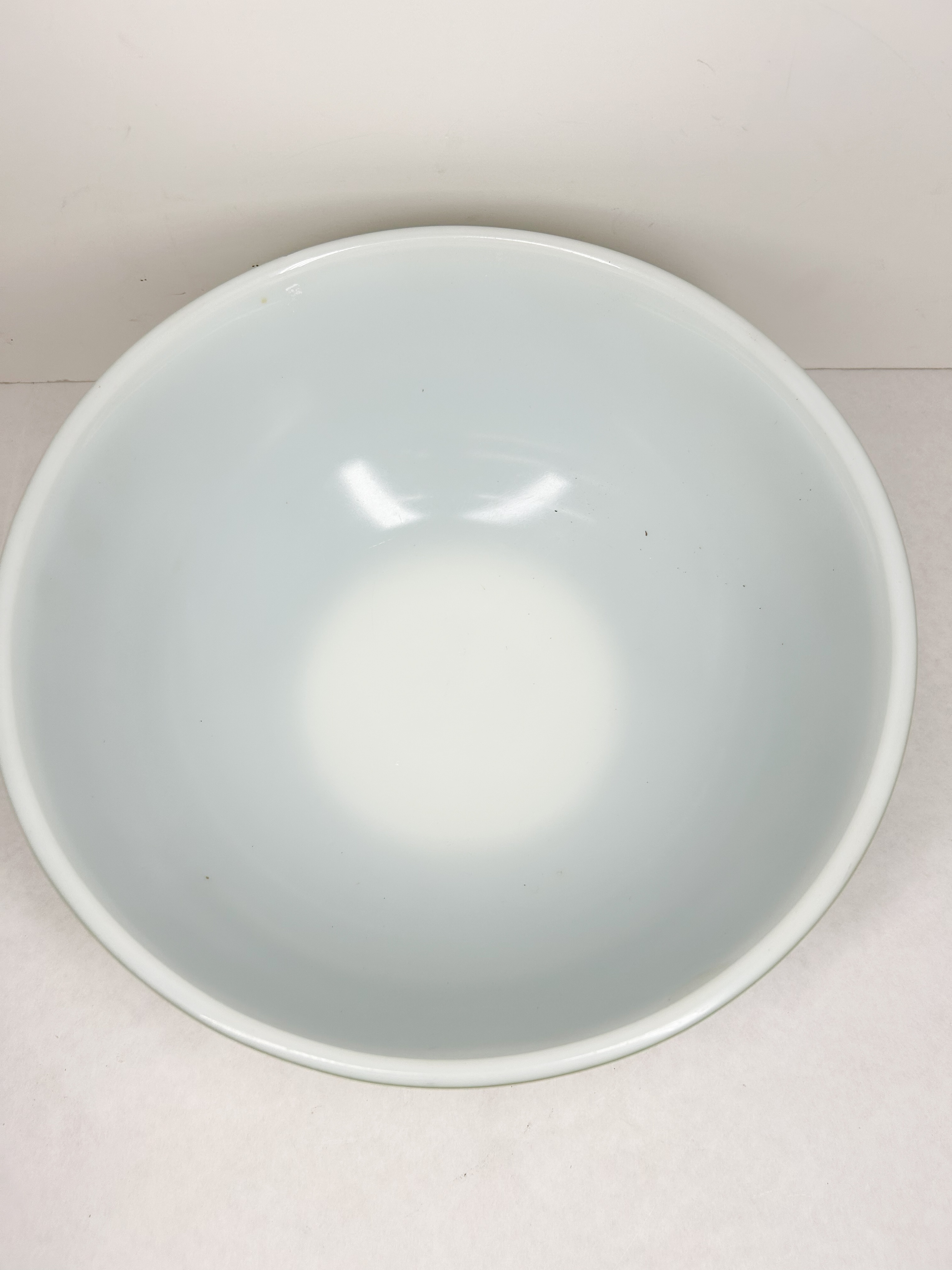 PYREX GREEN MILK GLASS MIXING BOWL