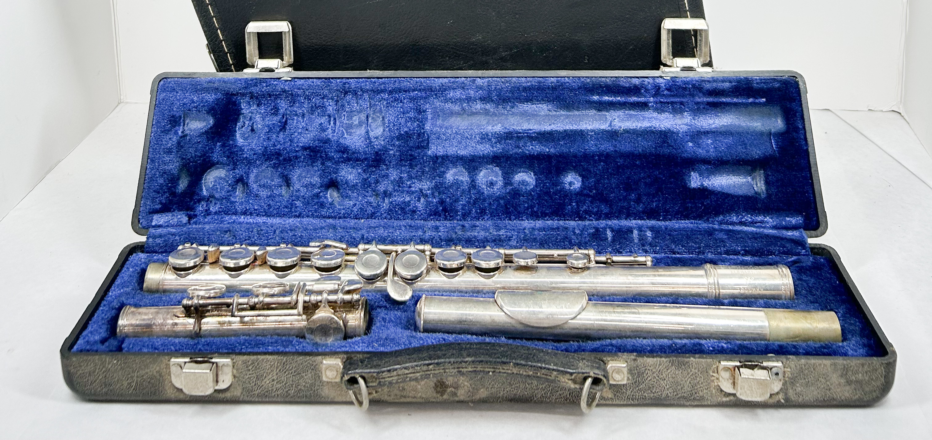 BUNDY MODEL 225 SILVER PLATED FLUTE