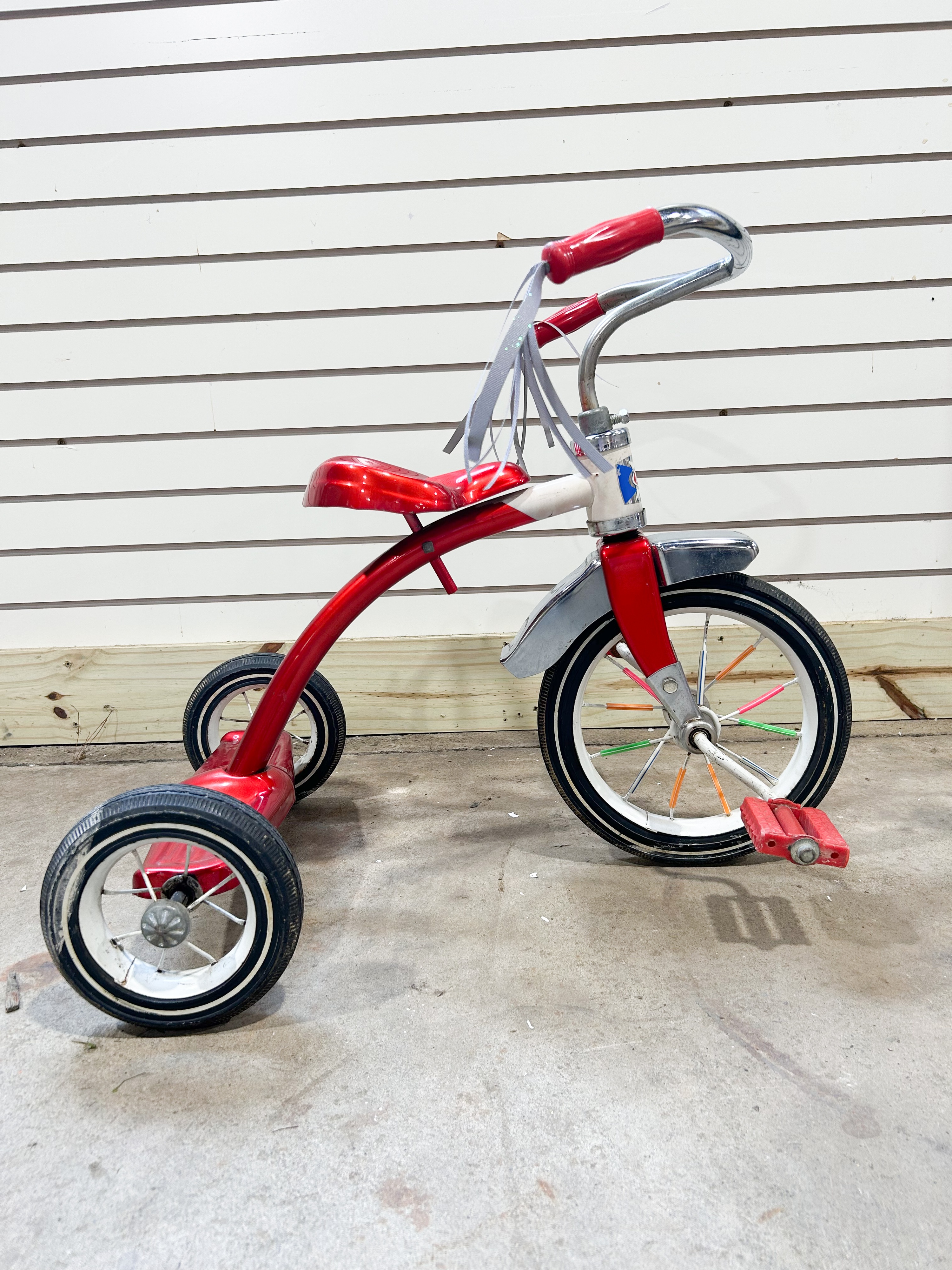 MTD RED METAL TRICYCLE
