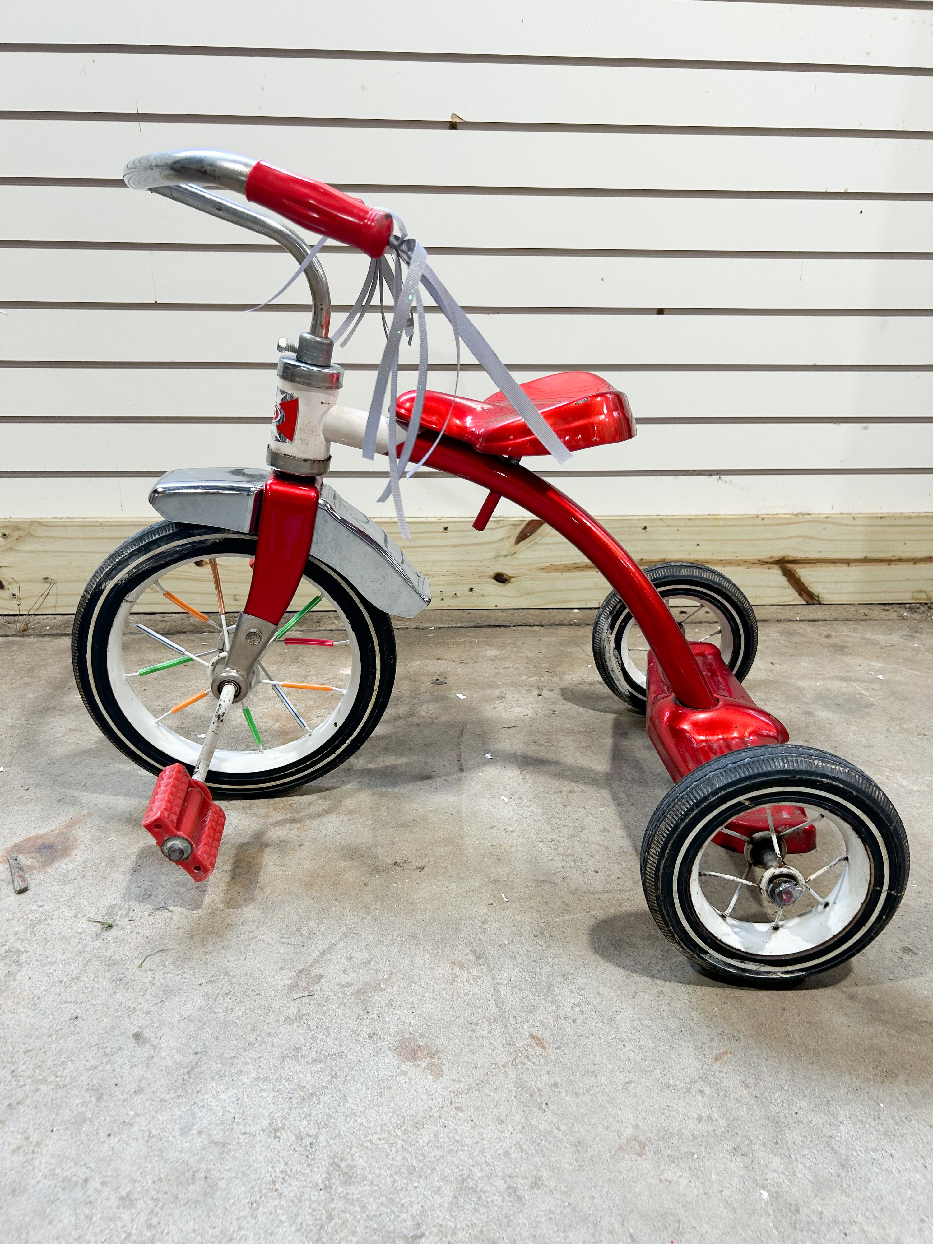 MTD RED METAL TRICYCLE