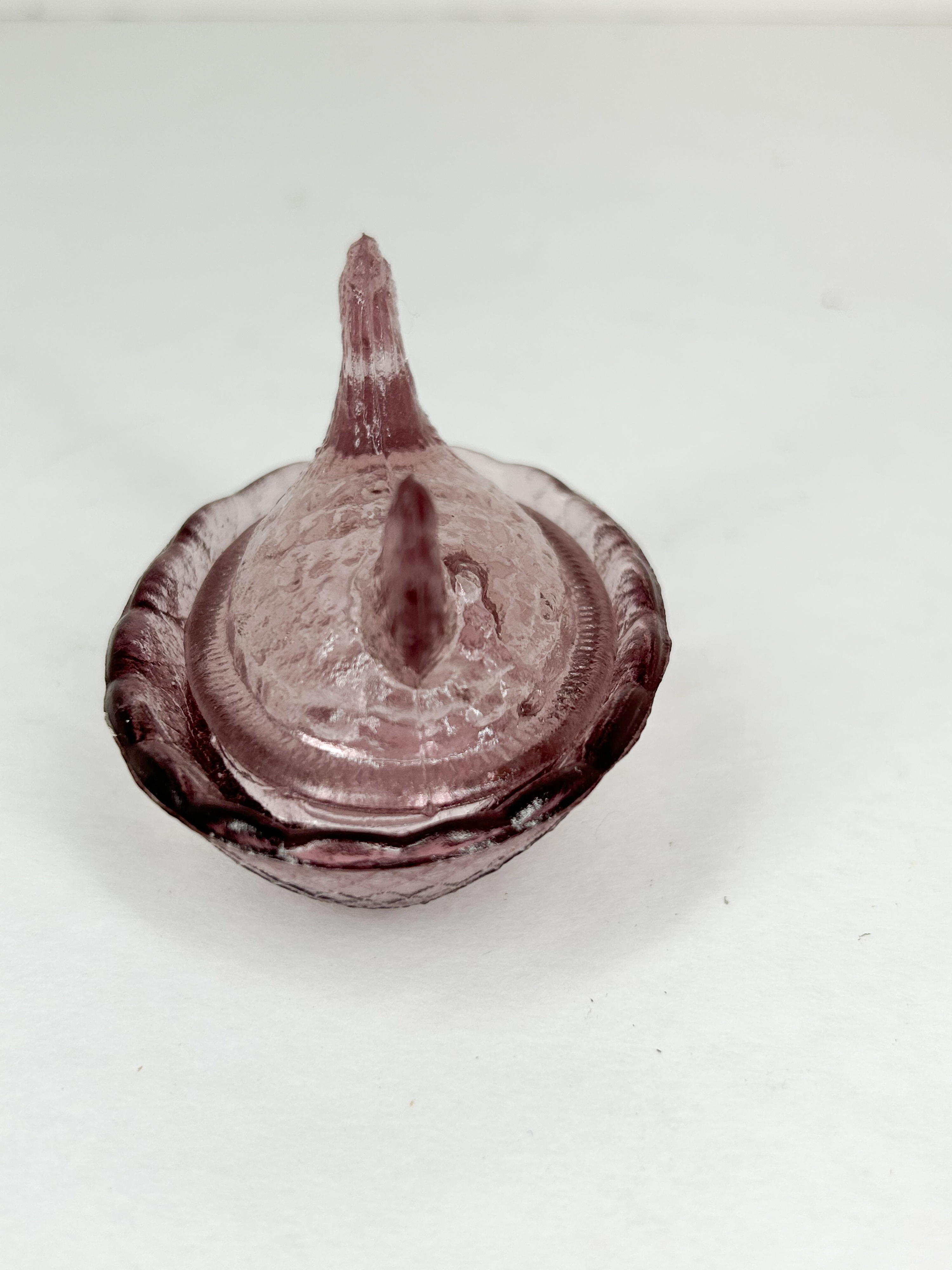 AMETHYST GLASS MINI HEN ON NEST
