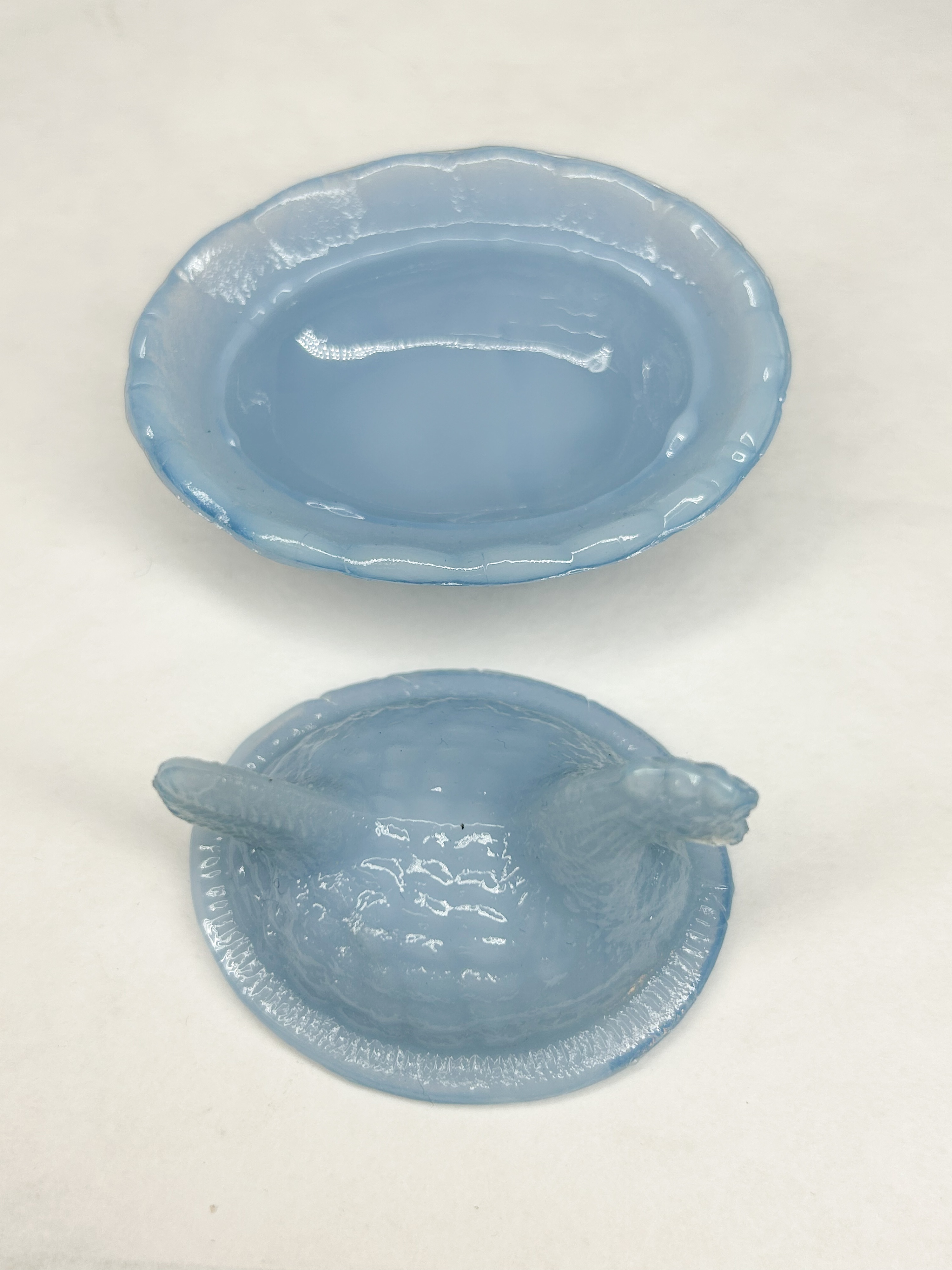 MINIATURE LIGHT BLUE MILK GLASS HEN ON NEST