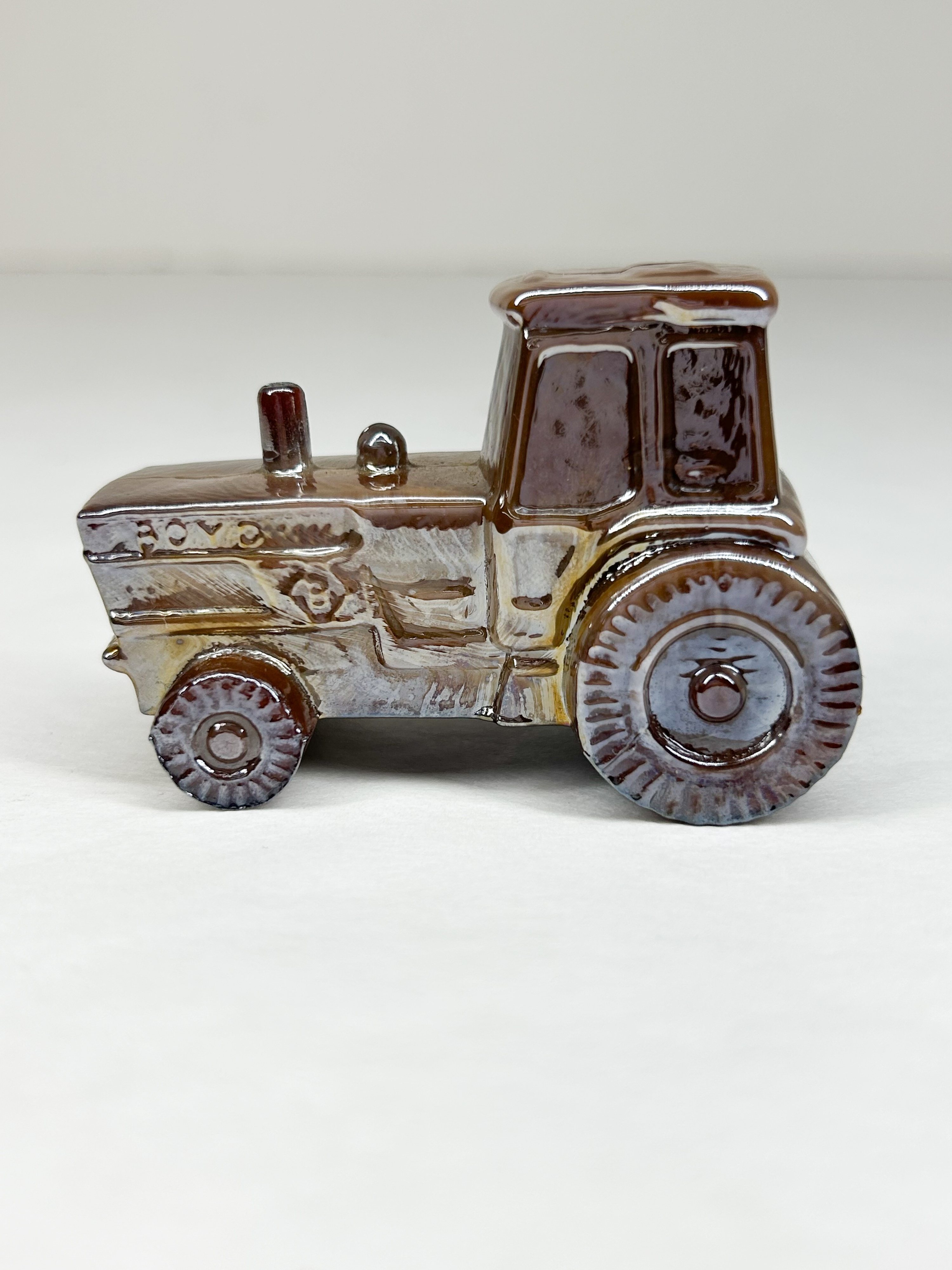 BOYD CARNIVAL GLASS TRACTOR FIGURINE