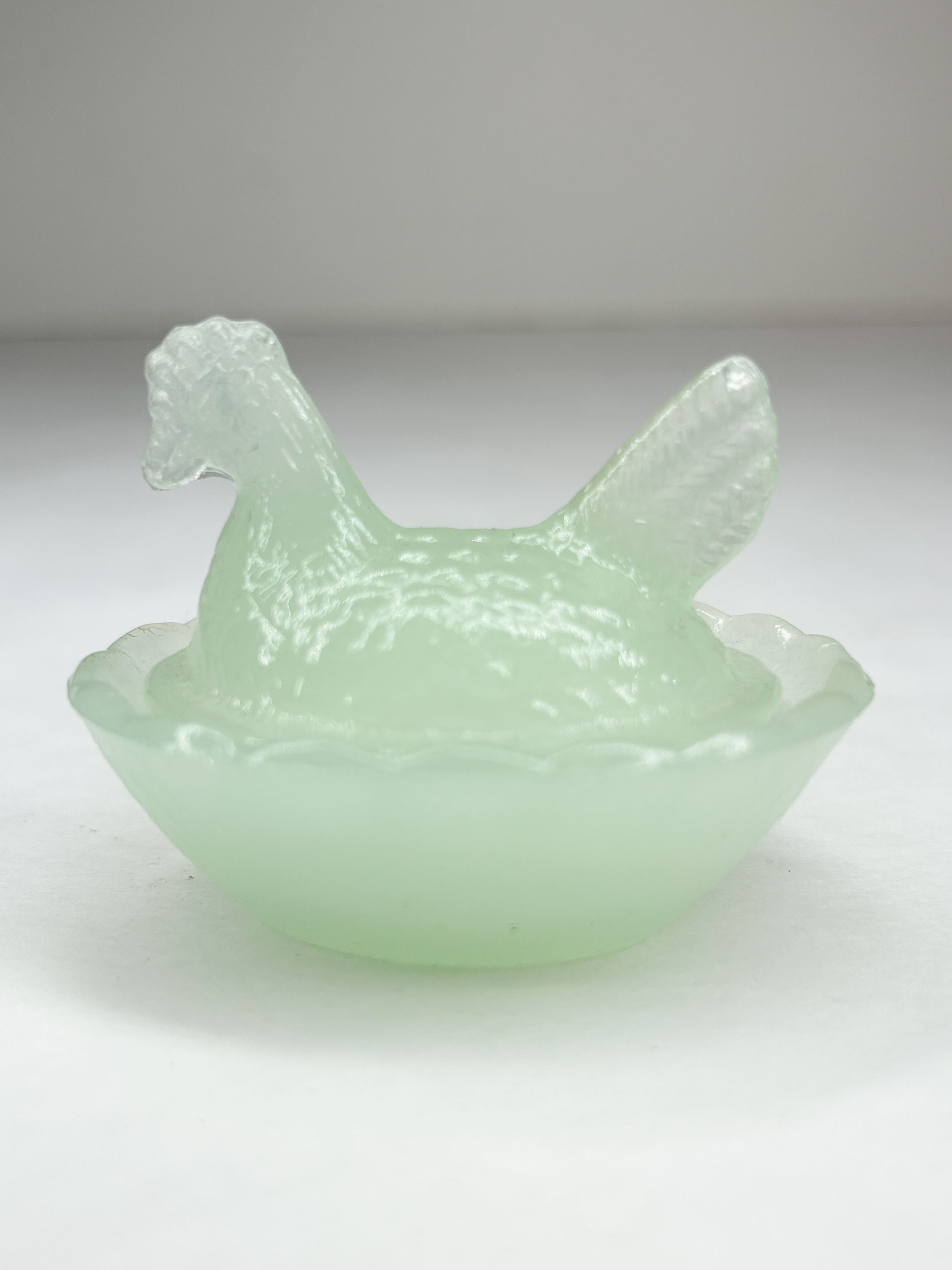 JADEITE GLASS MINI HEN ON NEST