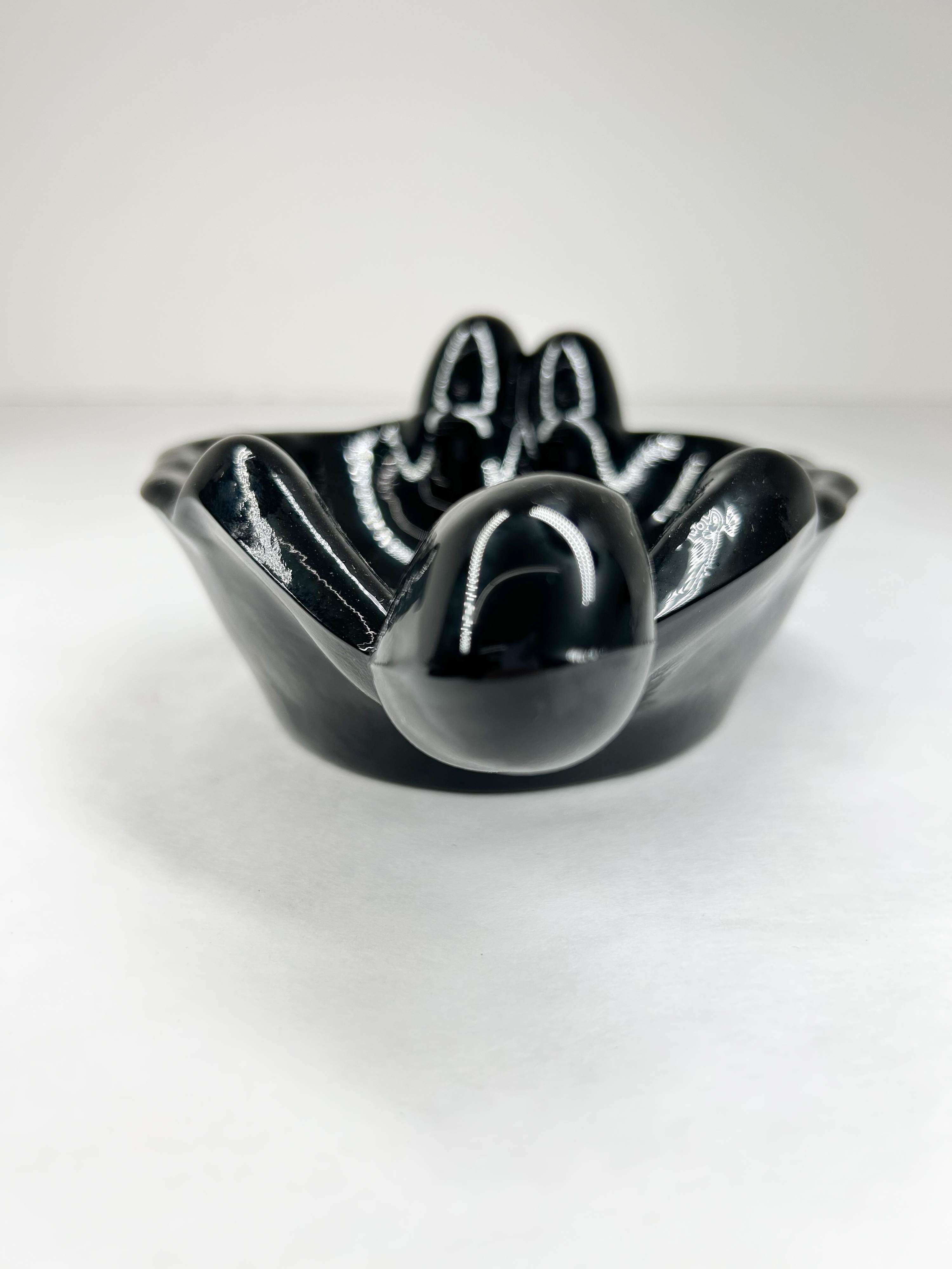 BLACK MOSSER BATHING BEAUTY DISH