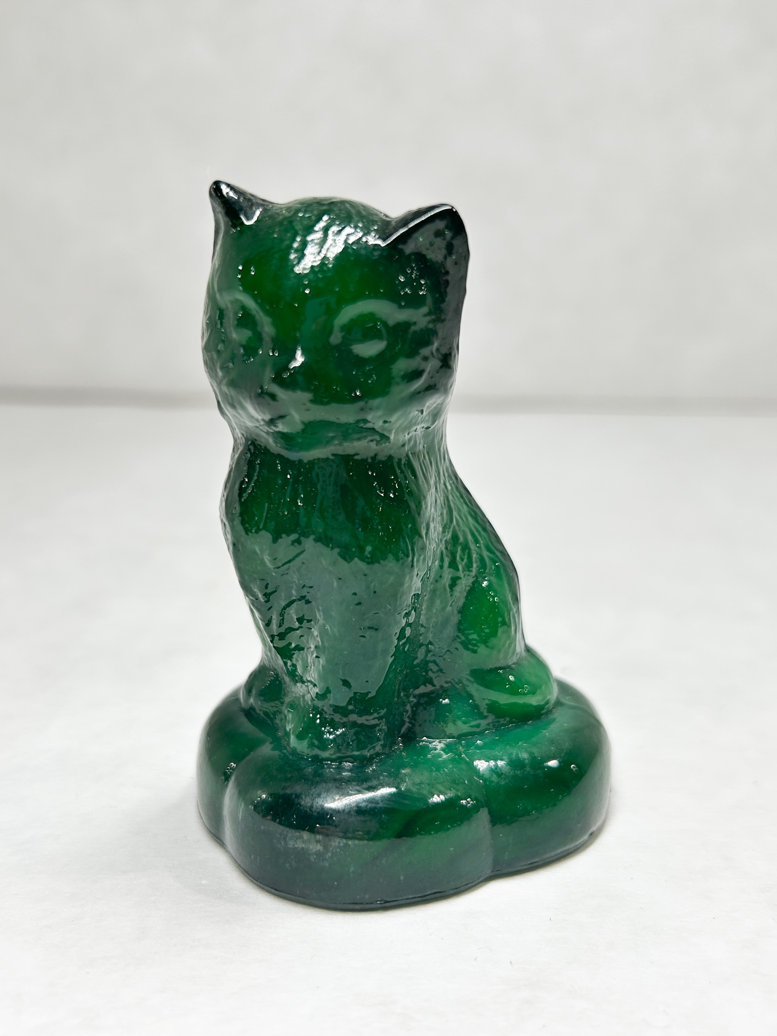 BOYD EMERALD SLAG SITTING KITTEN ON PILLOW