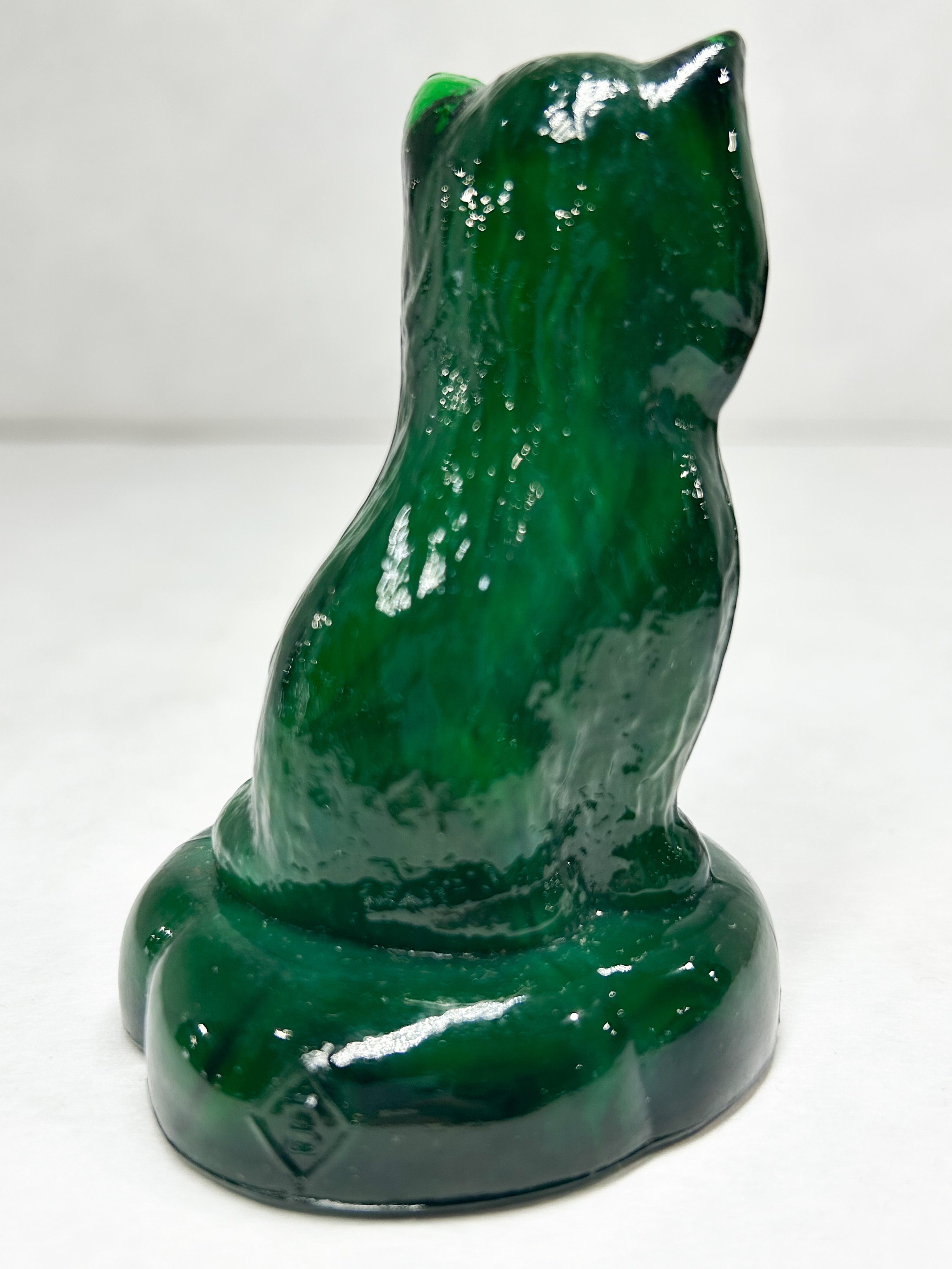 BOYD EMERALD SLAG SITTING KITTEN ON PILLOW